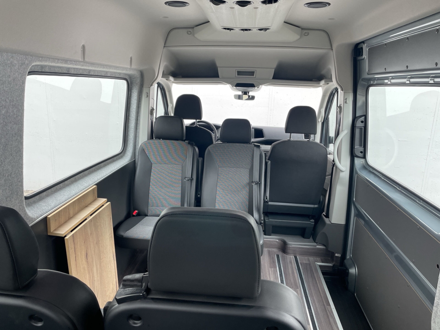 Crafter 35 2.0 TDI Autom. 9-Sitzer/LED/Standhzg/Kamera/ACC/Navi/App-Connect/Sitzhzg