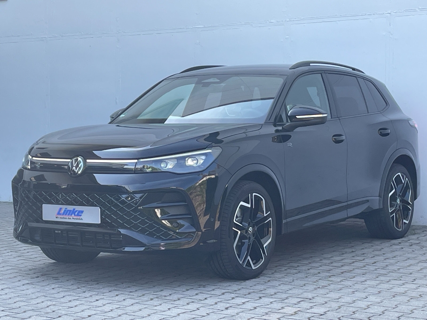Tiguan 2.0 TDI DSG Black Style AHK/IQ.Light/Navi