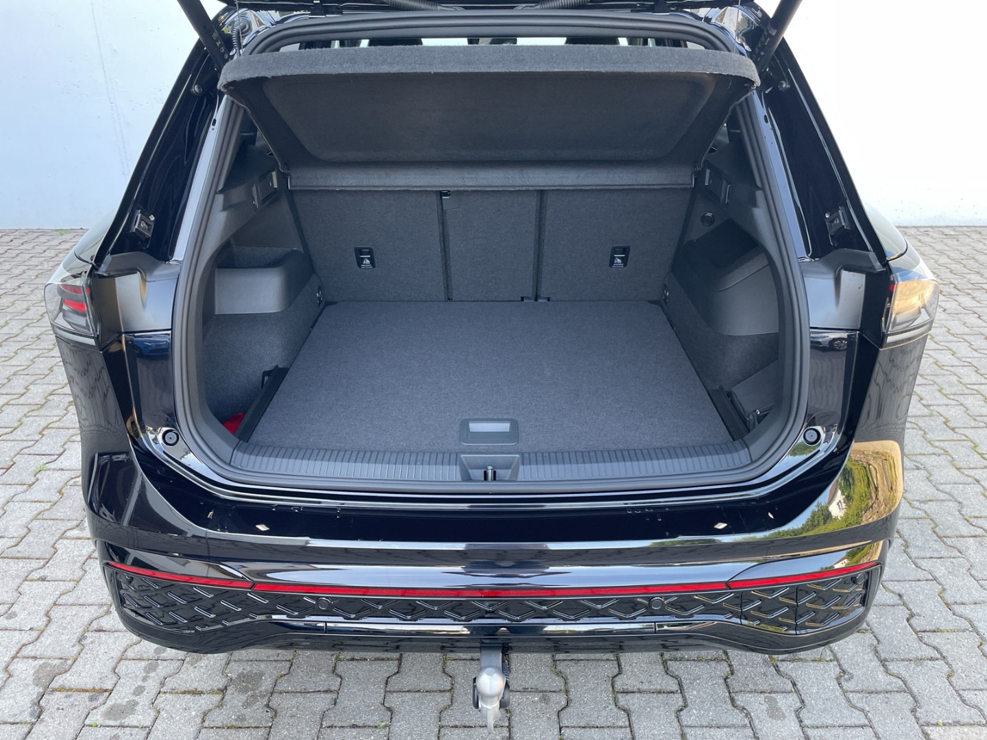 Tiguan 2.0 TDI DSG Black Style AHK/IQ.Light/Navi