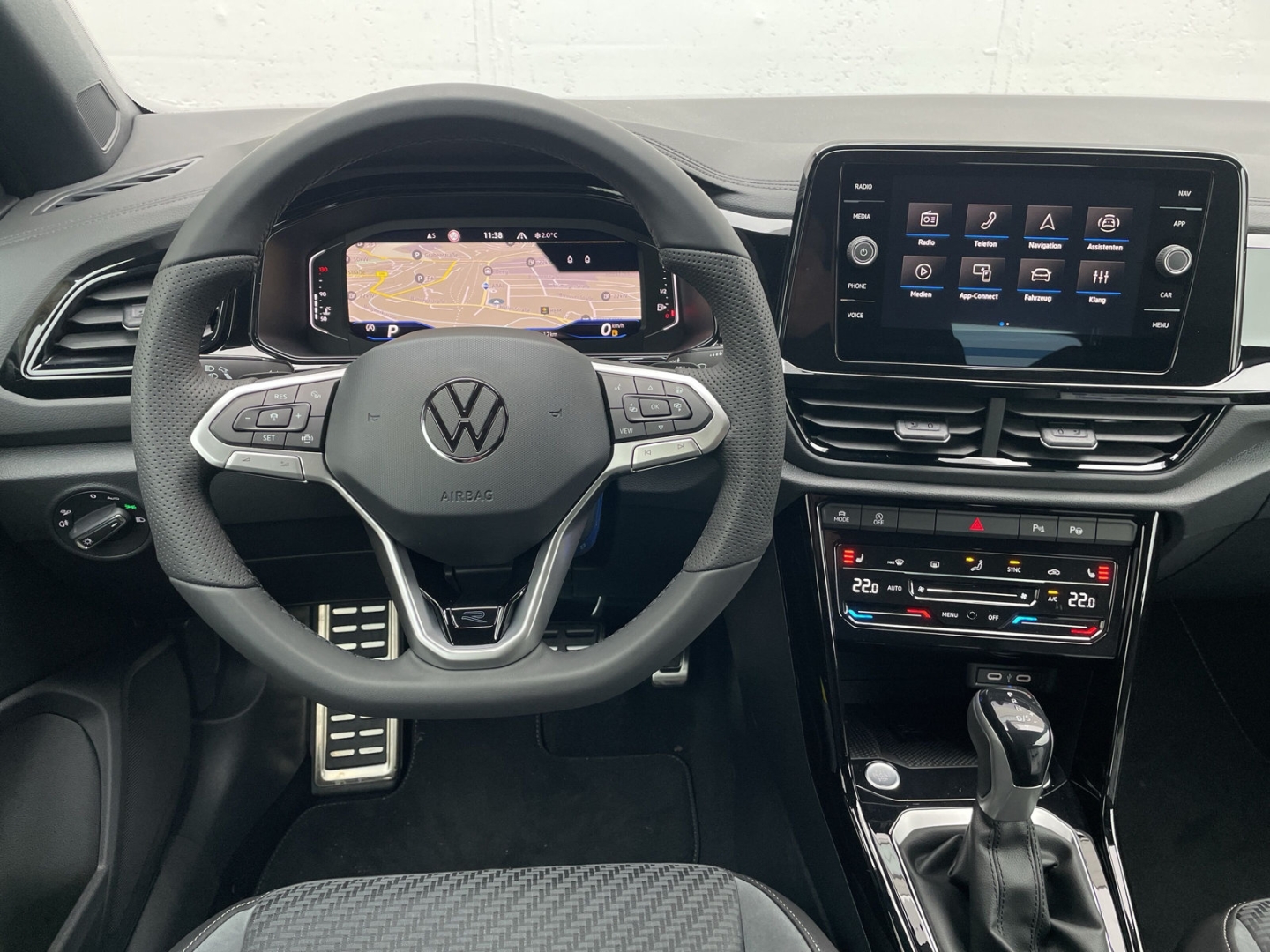 T-Roc Cabriolet R-Line 1.5 TSI DSG Kamera/Navi  App-Connect/IQ.LIGHT/Keyless/VW-Sound