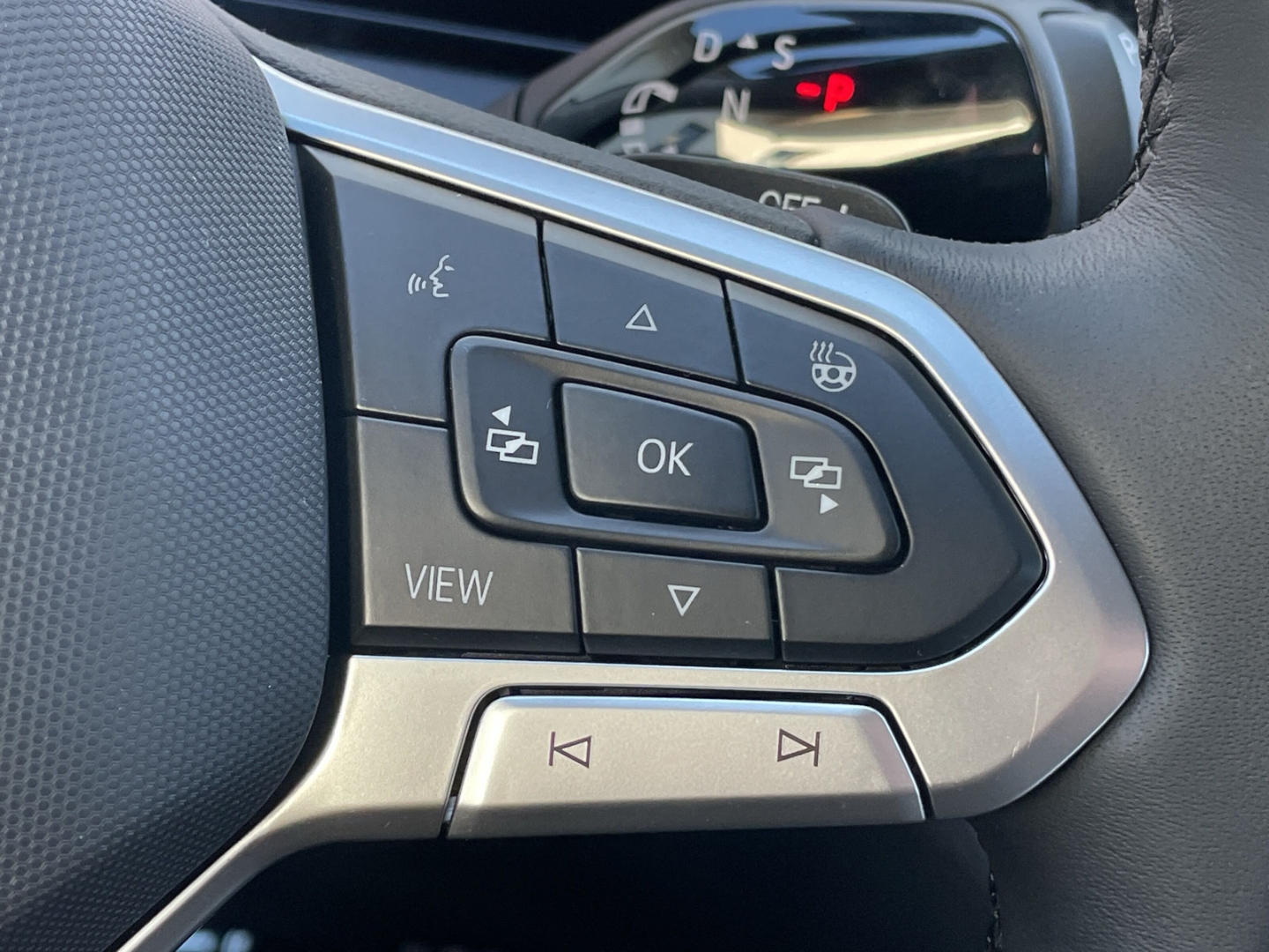 Tiguan ENERGY 2.0TDI DSG Navi/LED/ACC/360°Kamera/App-Connect/el.Heckklappe