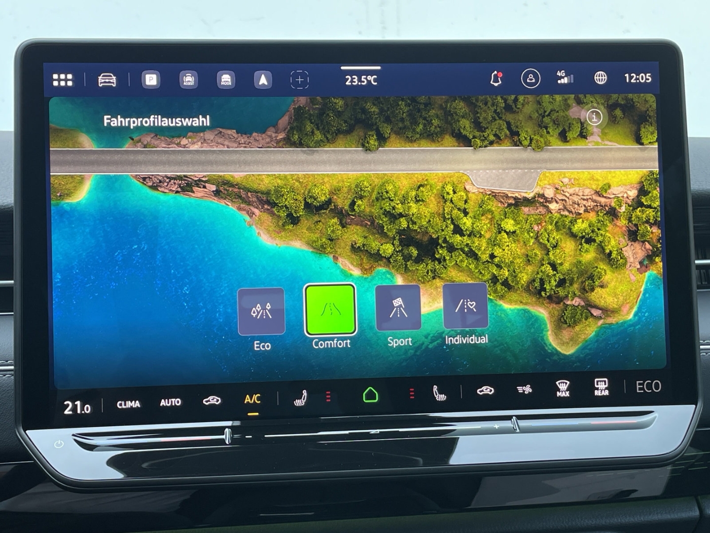 ID.7 Tourer Pro HUD/AHK/360°Kamera/Keyless/Navi /Massage/ACC/Side Assist