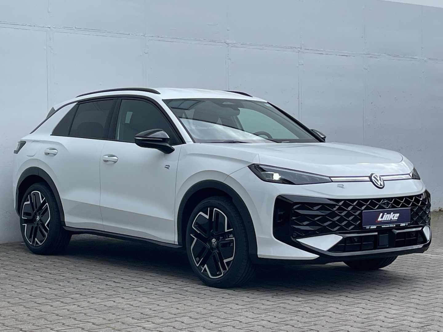 T-Roc R-Line 1.5eTSI 360°Kamera/HUD/ACC/Navi/App-Connect/Keyless/Spurwechsel