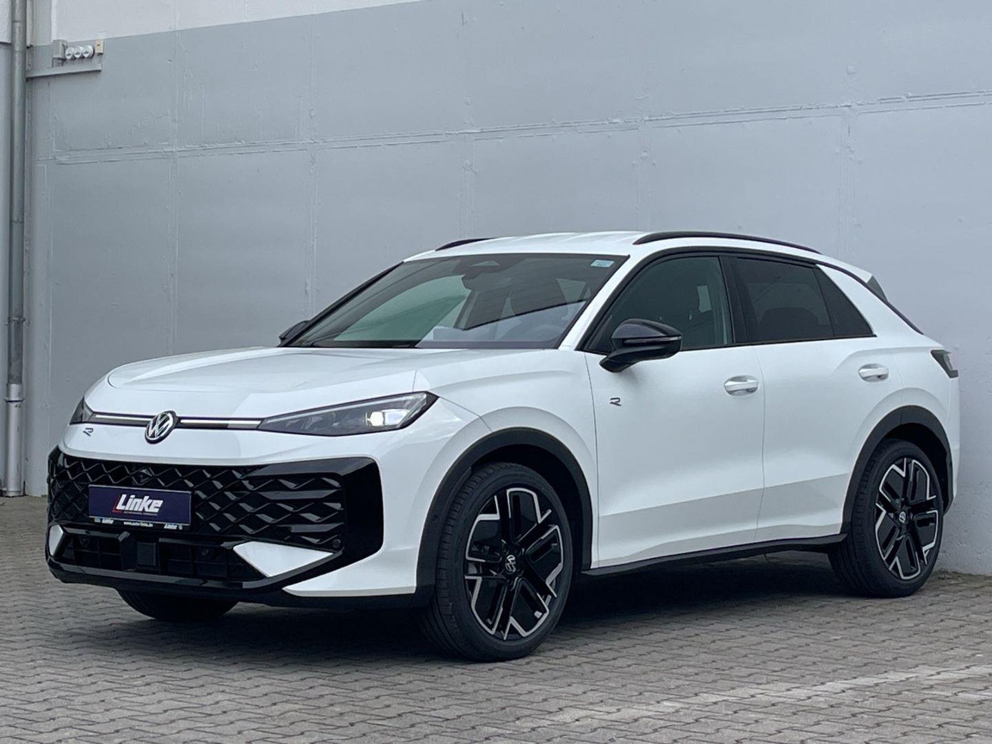T-Roc R-Line 1.5eTSI 360°Kamera/HUD/ACC/Navi/App-Connect/Keyless/Spurwechsel