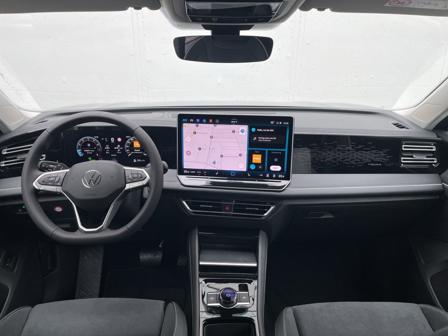 Tiguan Elegance 1.5 eTSI DSG 360°Kamera/AHK/Navi/ACC/App-Connect/HUD