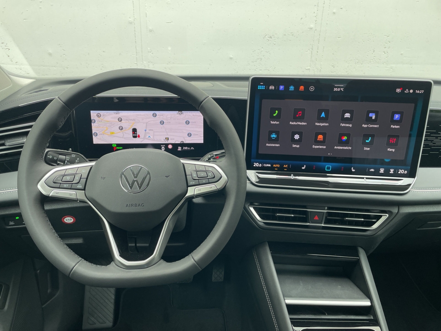 Tiguan Elegance 1.5 eTSI DSG 360°Kamera/AHK/Navi/ACC/App-Connect/HUD