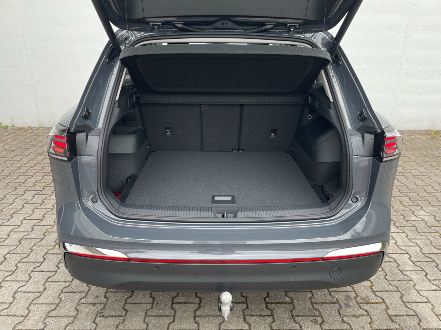 Tiguan Elegance 1.5 eTSI DSG 360°Kamera/AHK/Navi/ACC/App-Connect/HUD