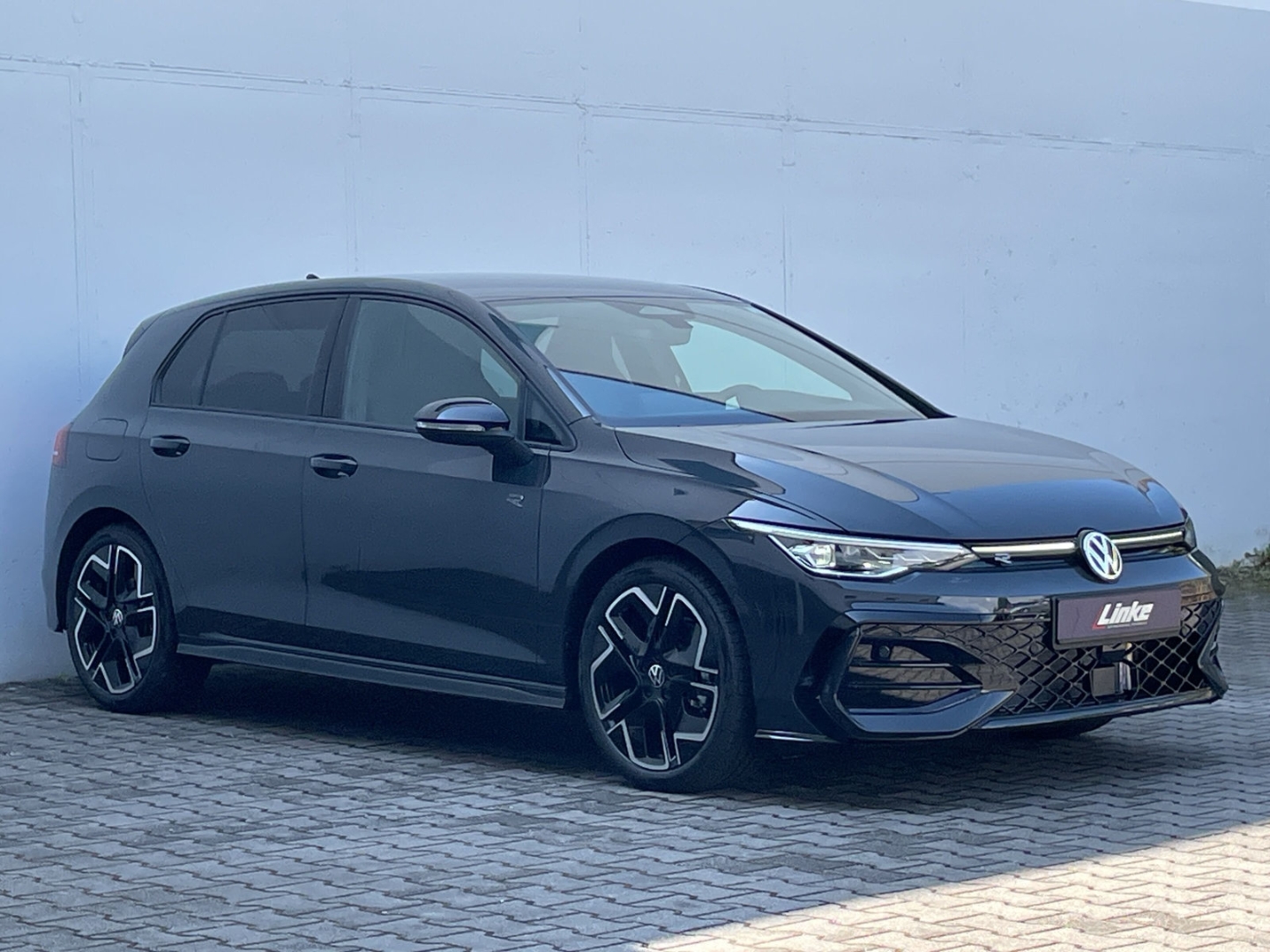 Golf VIII R-Line 1.5eTSI DSG HUD/AHK/Navi/Kamera/ACC/App-Connect/
