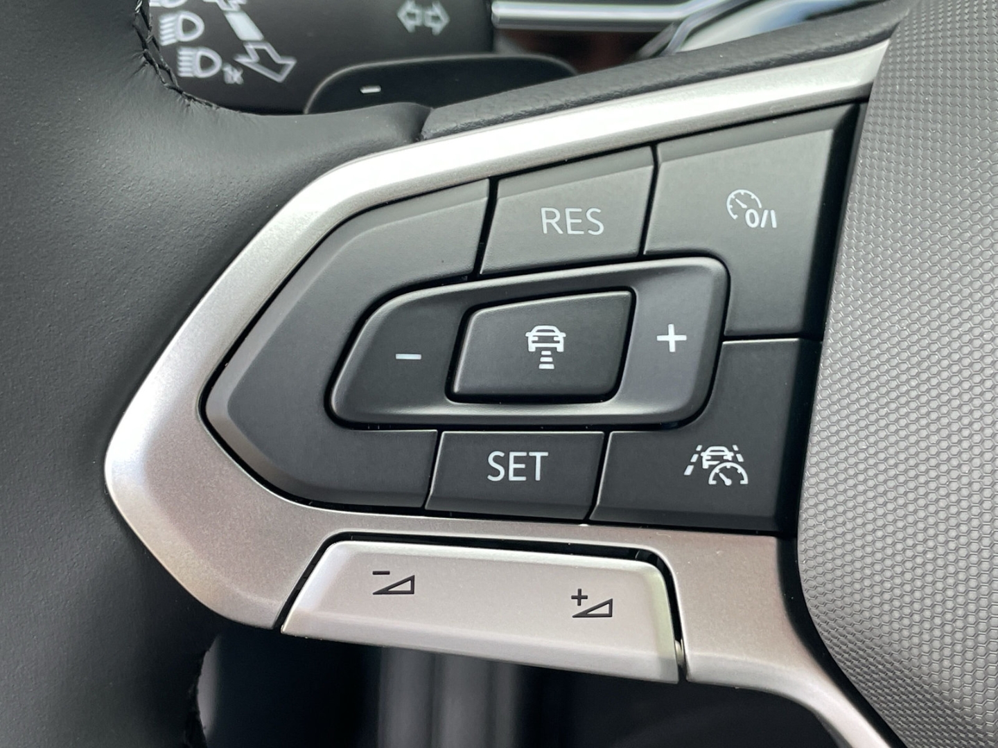 Taigo ENERGY 1.0 TSI DSG Kamera/LED/ACC/App-Connect/Sitzhzg