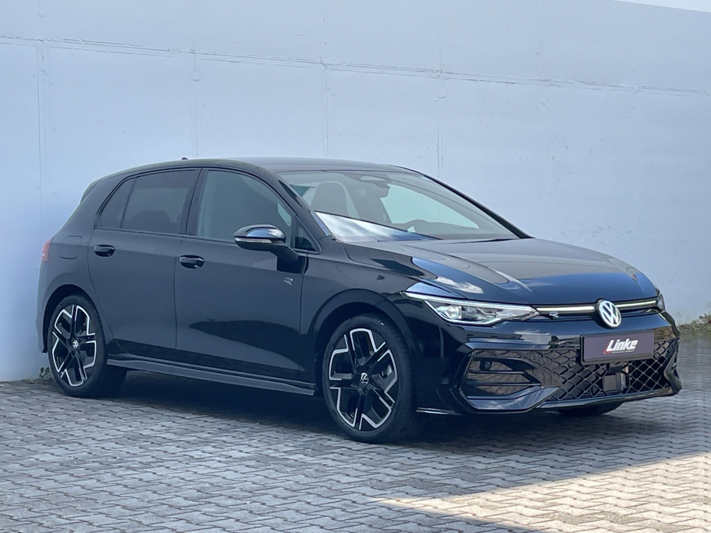 Golf VIII R-Line 1.5 TSI 6-Gang HUD/Kamera/Navi/ACC/LED Plus/App-Connect/
