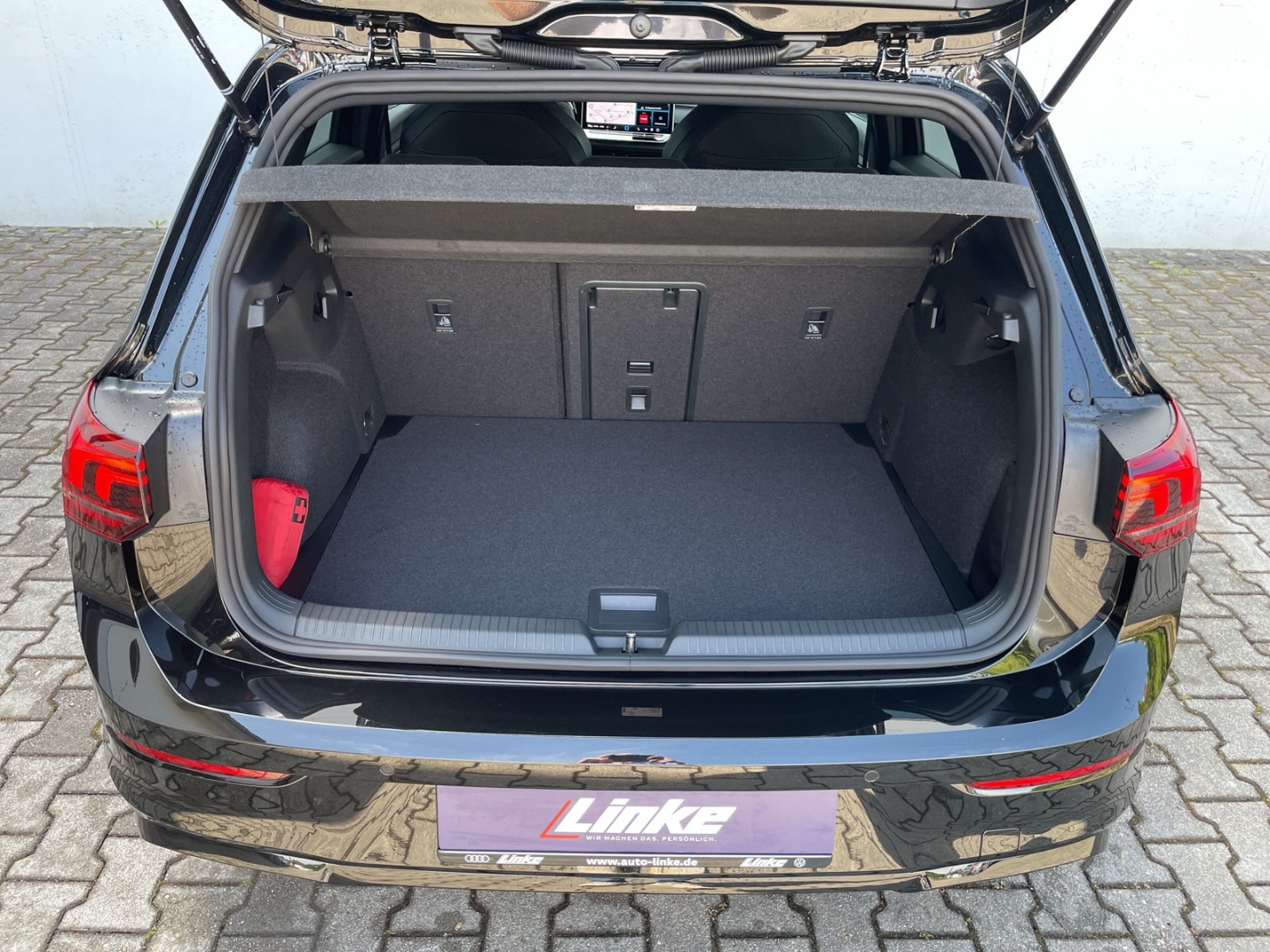 Golf VIII R-Line 1.5 TSI 6-Gang HUD/Kamera/Navi/ACC/LED Plus/App-Connect/