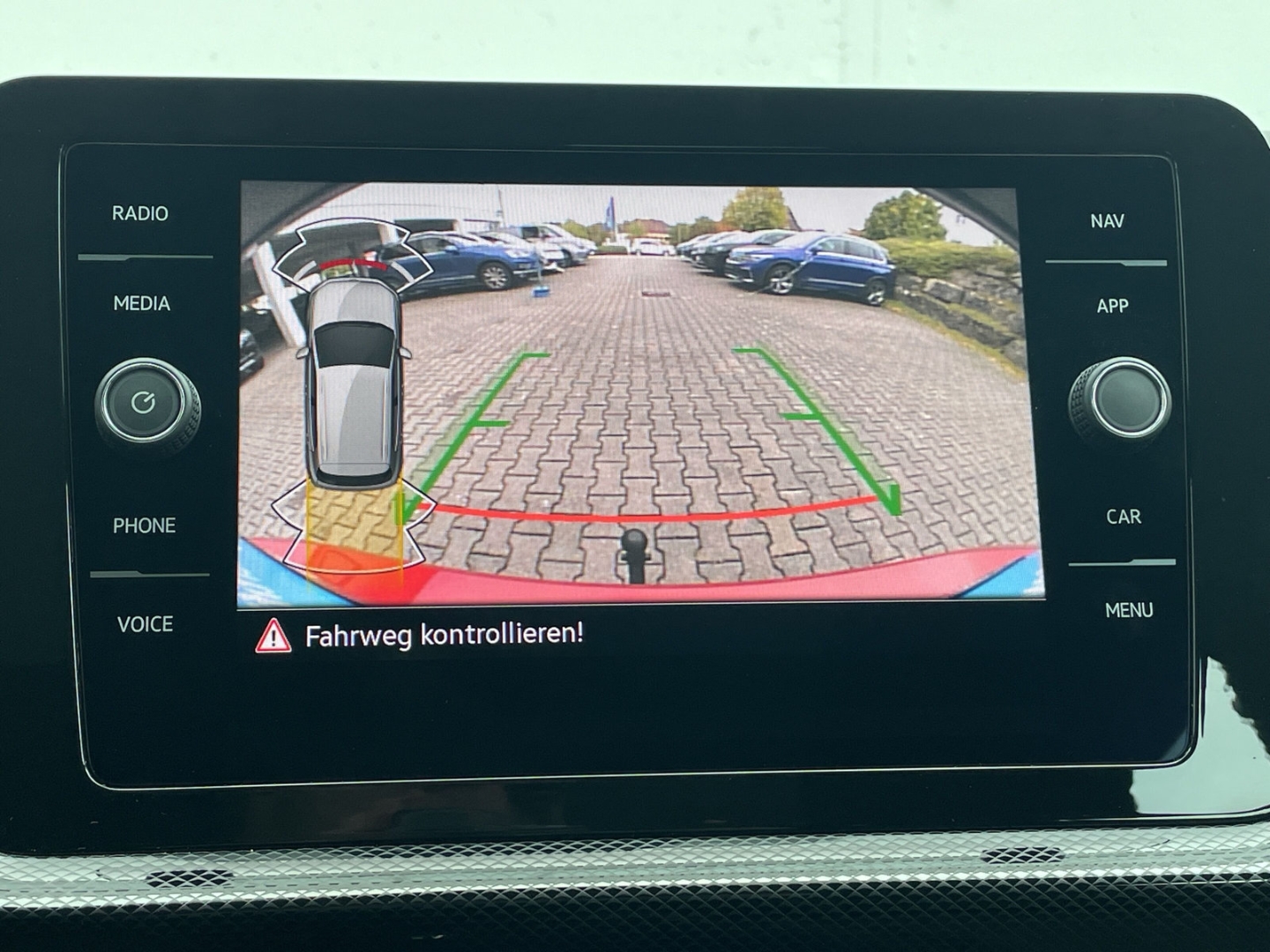 T-Cross 1.0 TSI Life 5-Gang AHK/Kamera/Navi/ACC/Travel/App-Connect/Sitzhzg/