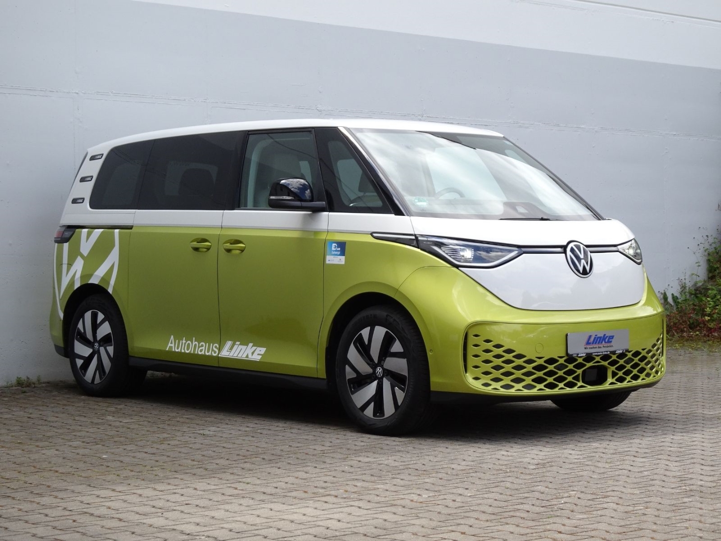 ID. Buzz Pro 77 kWh AHK/IQ.Light/Keyless/Kamera/Navi Digitales Cockpit