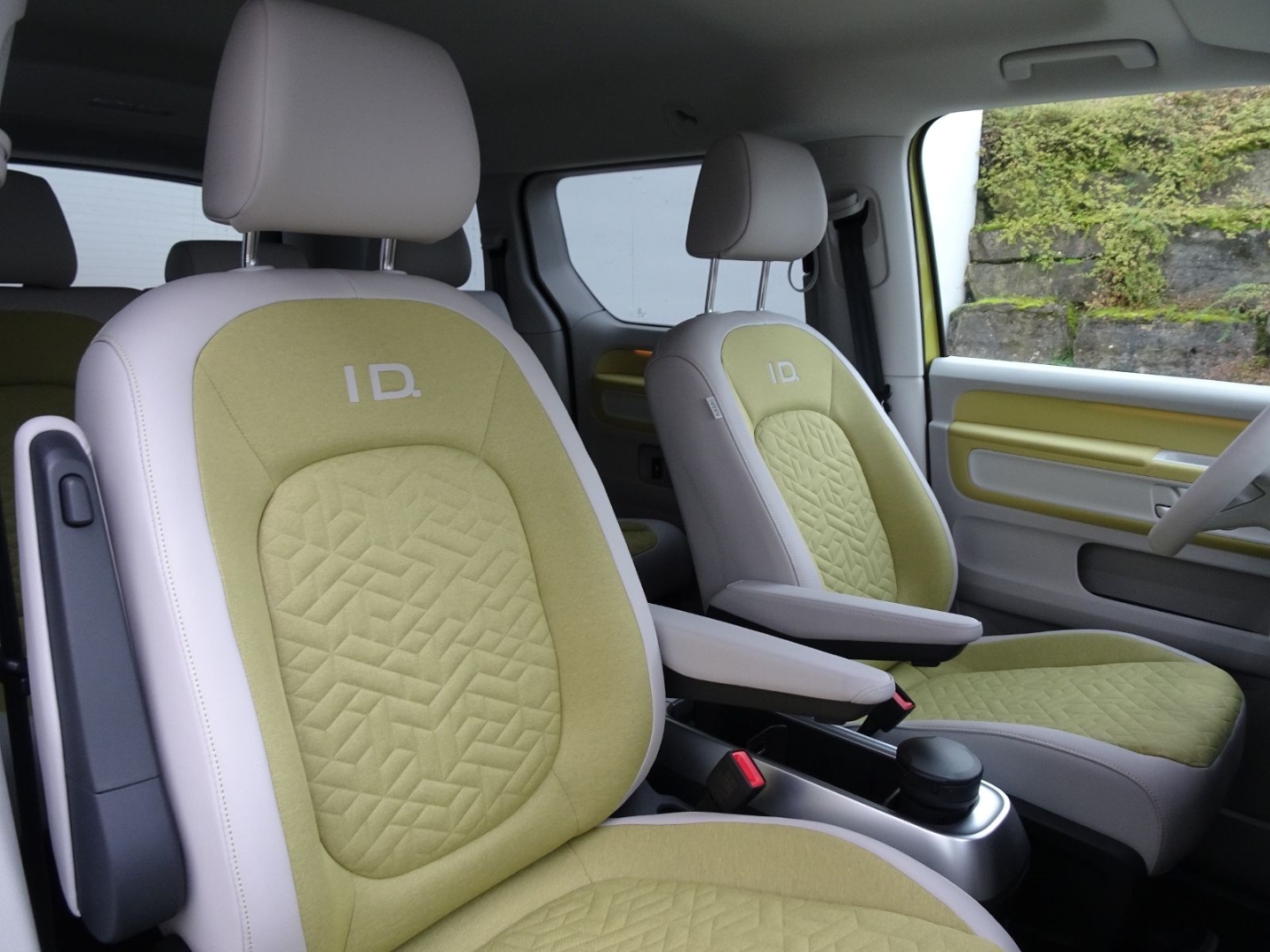 ID. Buzz Pro 77 kWh AHK/IQ.Light/Keyless/Kamera/Navi Digitales Cockpit