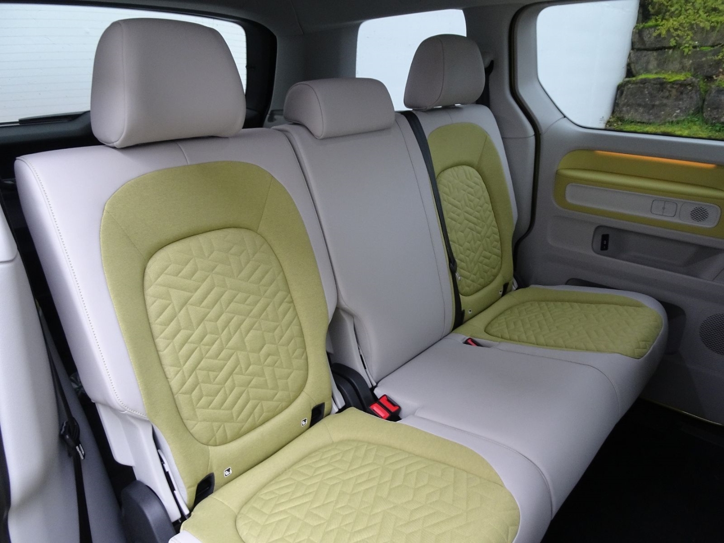 ID. Buzz Pro 77 kWh AHK/IQ.Light/Keyless/Kamera/Navi Digitales Cockpit