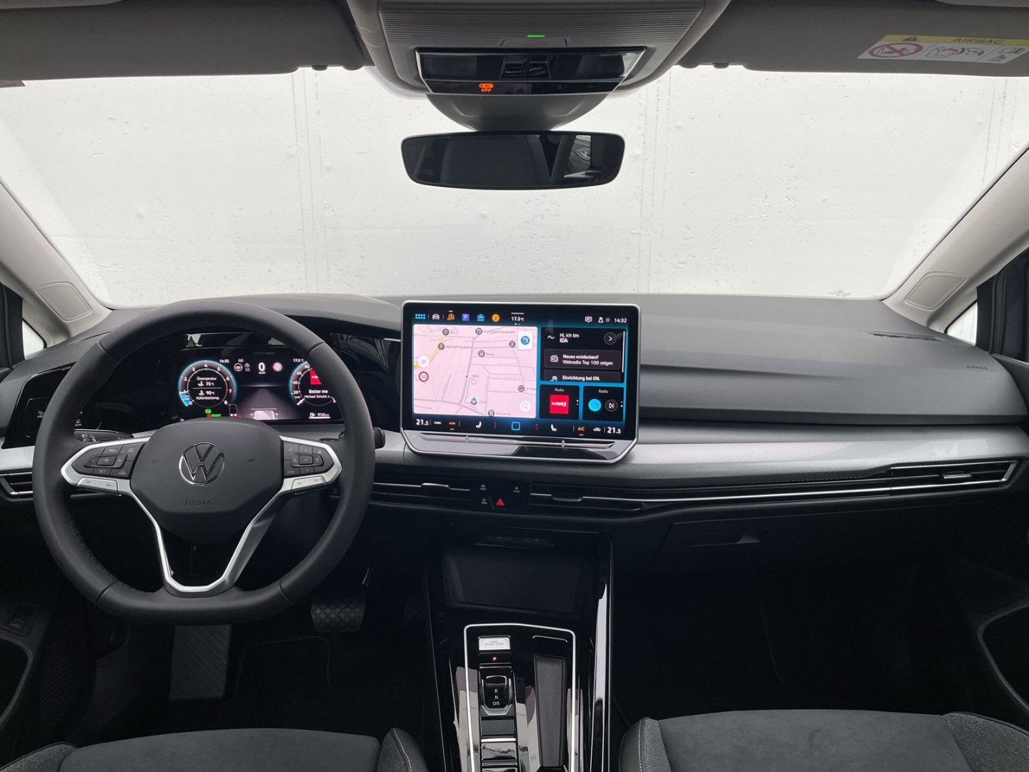 Golf Variant VIII 1.5eTSI DSG Kamera/ACC/AHK/HUD/Pano