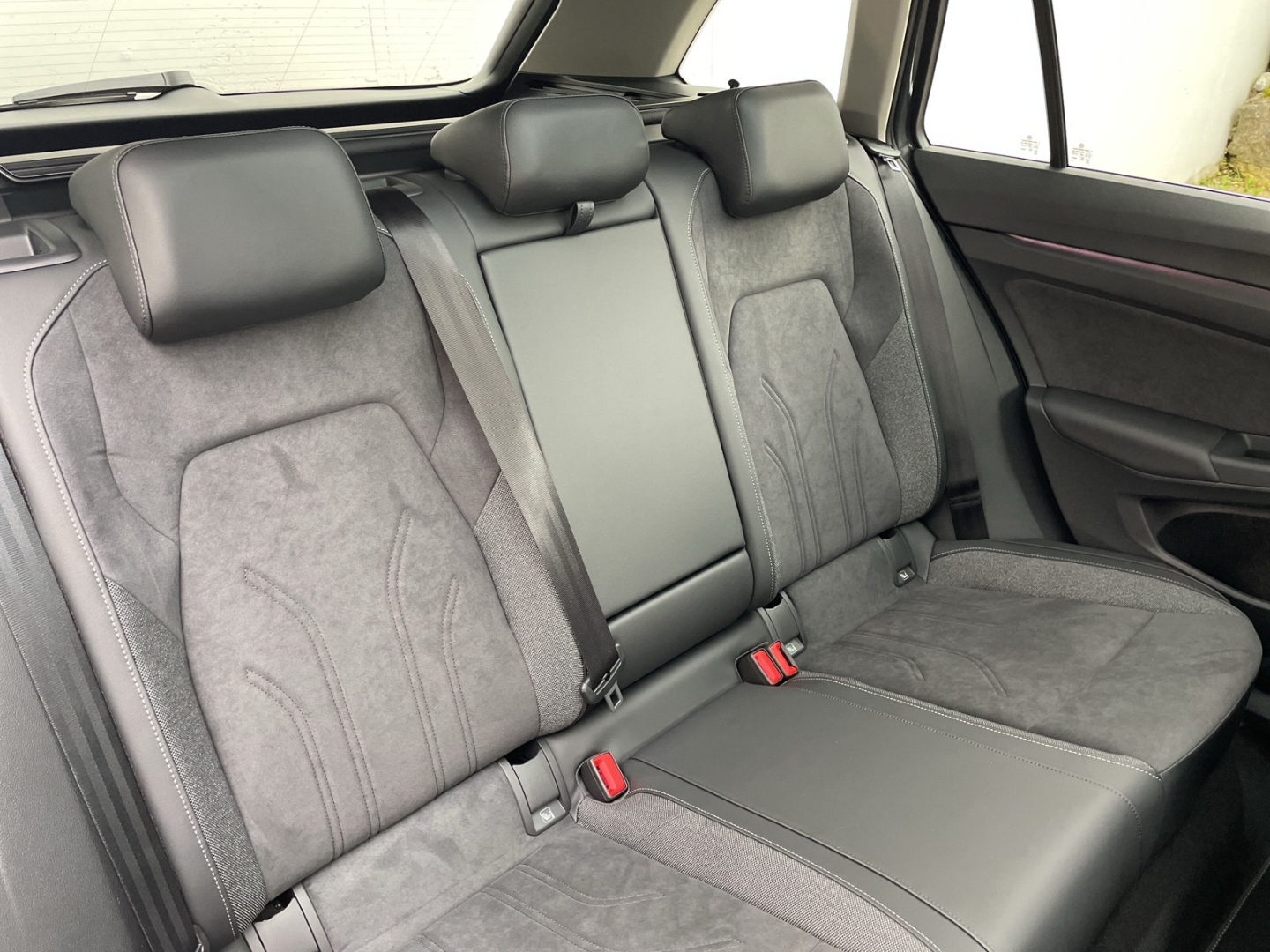 Golf Variant VIII 1.5eTSI DSG Kamera/ACC/AHK/HUD/Pano