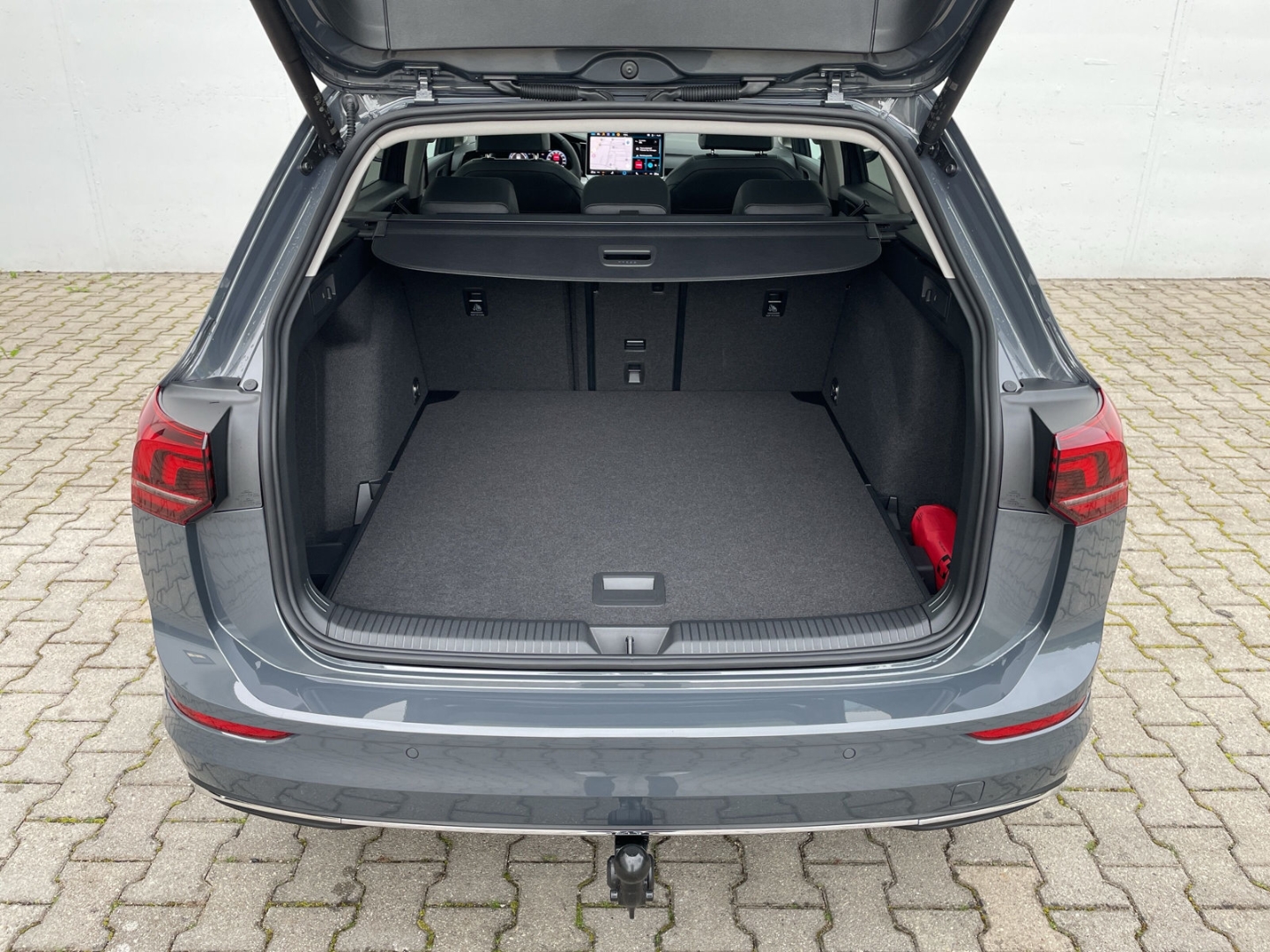 Golf Variant VIII 1.5eTSI DSG Kamera/ACC/AHK/HUD/Pano