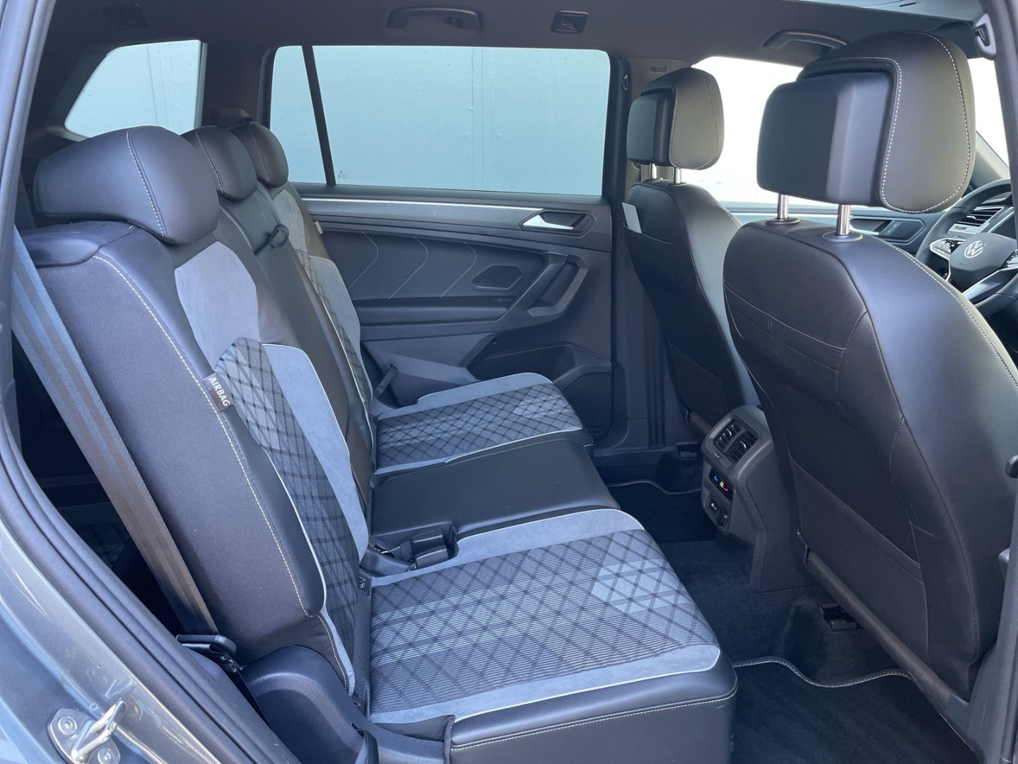 Tiguan Allspace R-Line 2.0 TDI DSG 4MOTION AHK