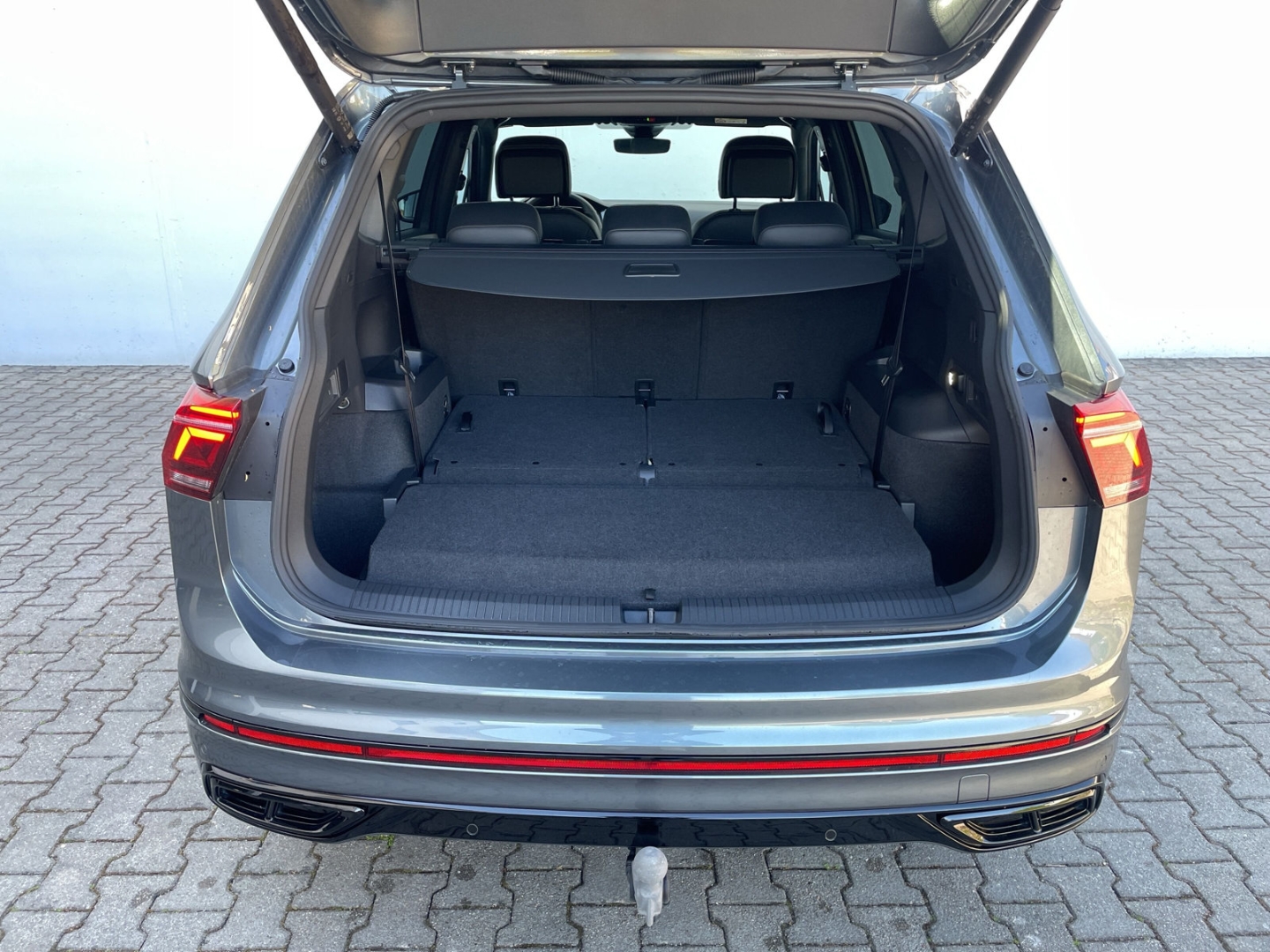 Tiguan Allspace R-Line 2.0 TDI DSG 4MOTION AHK