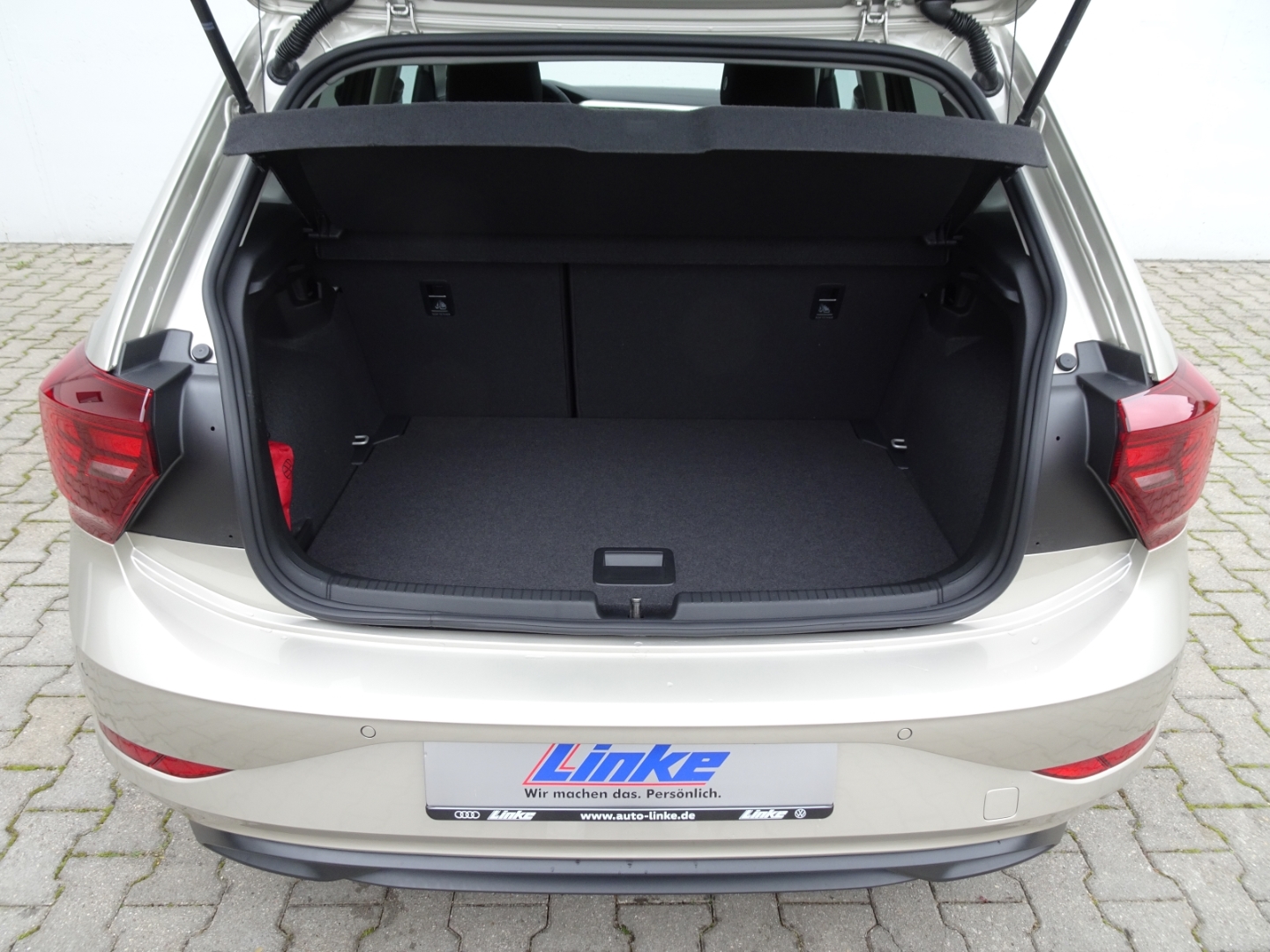 Polo MOVE 1.0 TSI Navi/LED/ACC/Kamera/Sitzheiz.