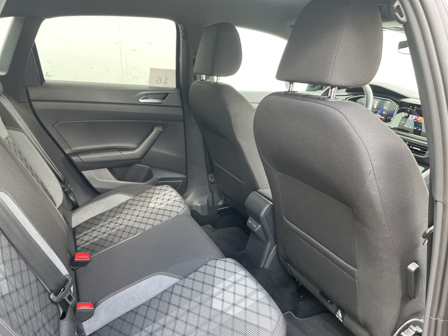 Taigo R-Line 1.0 TSI DSG IQ.LIGHT/Kamera/Navi/ACC