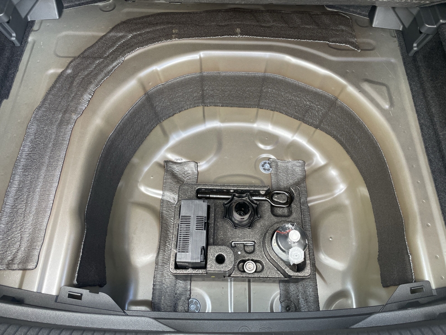 Taigo R-Line 1.0 TSI DSG IQ.LIGHT/Kamera/Navi/ACC