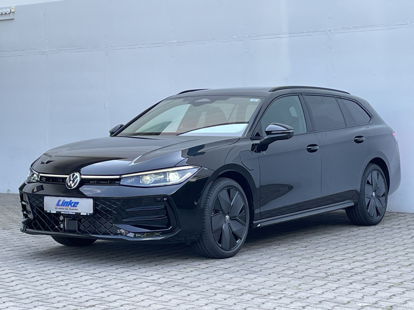 Passat Variant R-Line Signature 1.5 TSI eHybrid DSG AHK