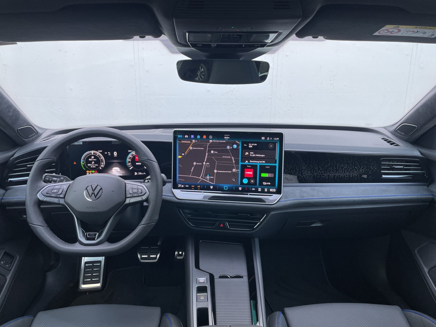 Passat Variant R-Line Signature 1.5 TSI eHybrid DSG AHK
