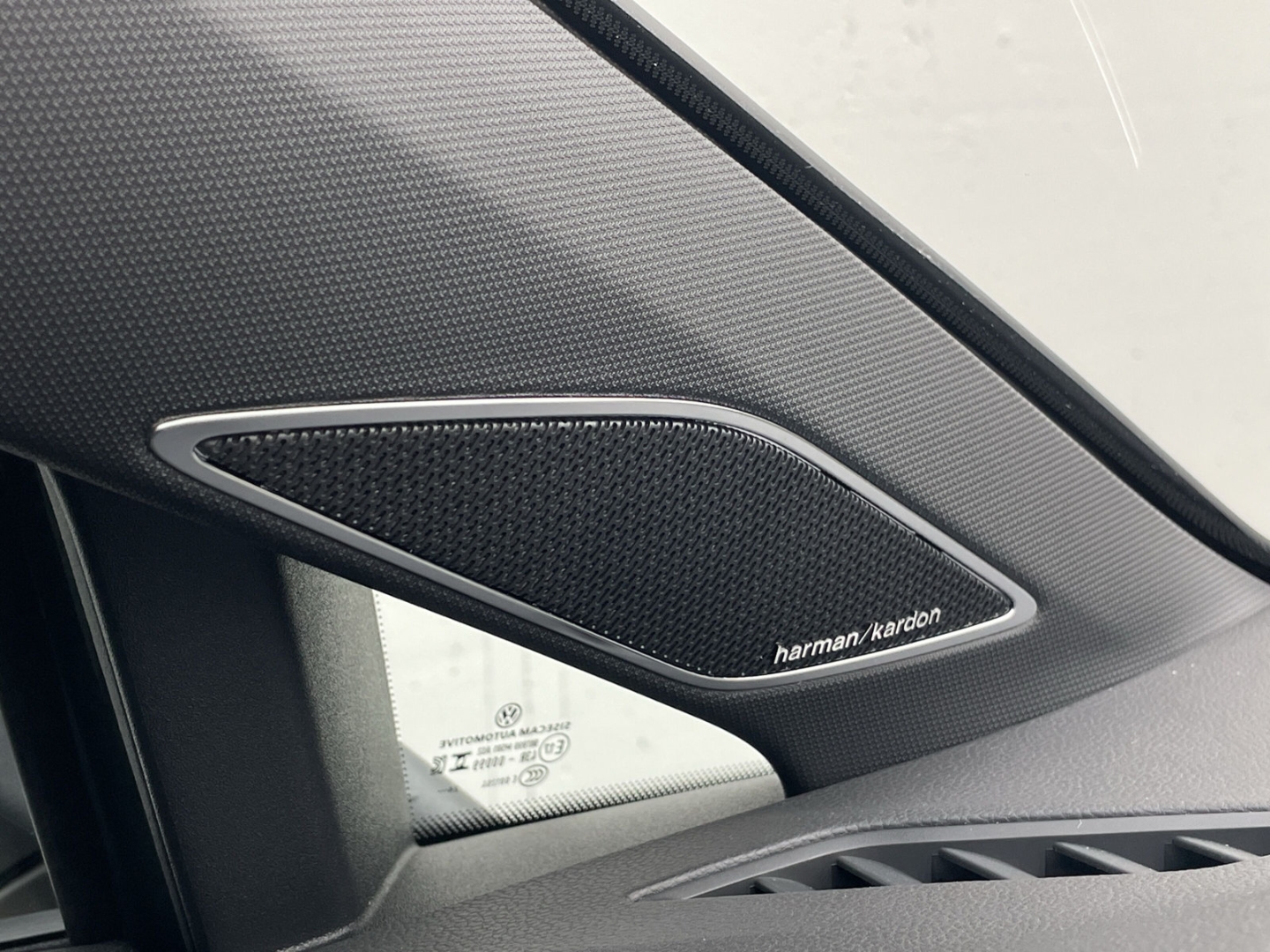Golf VIII R-Line 2.0 TDI DSG Black Style Kamera ACC