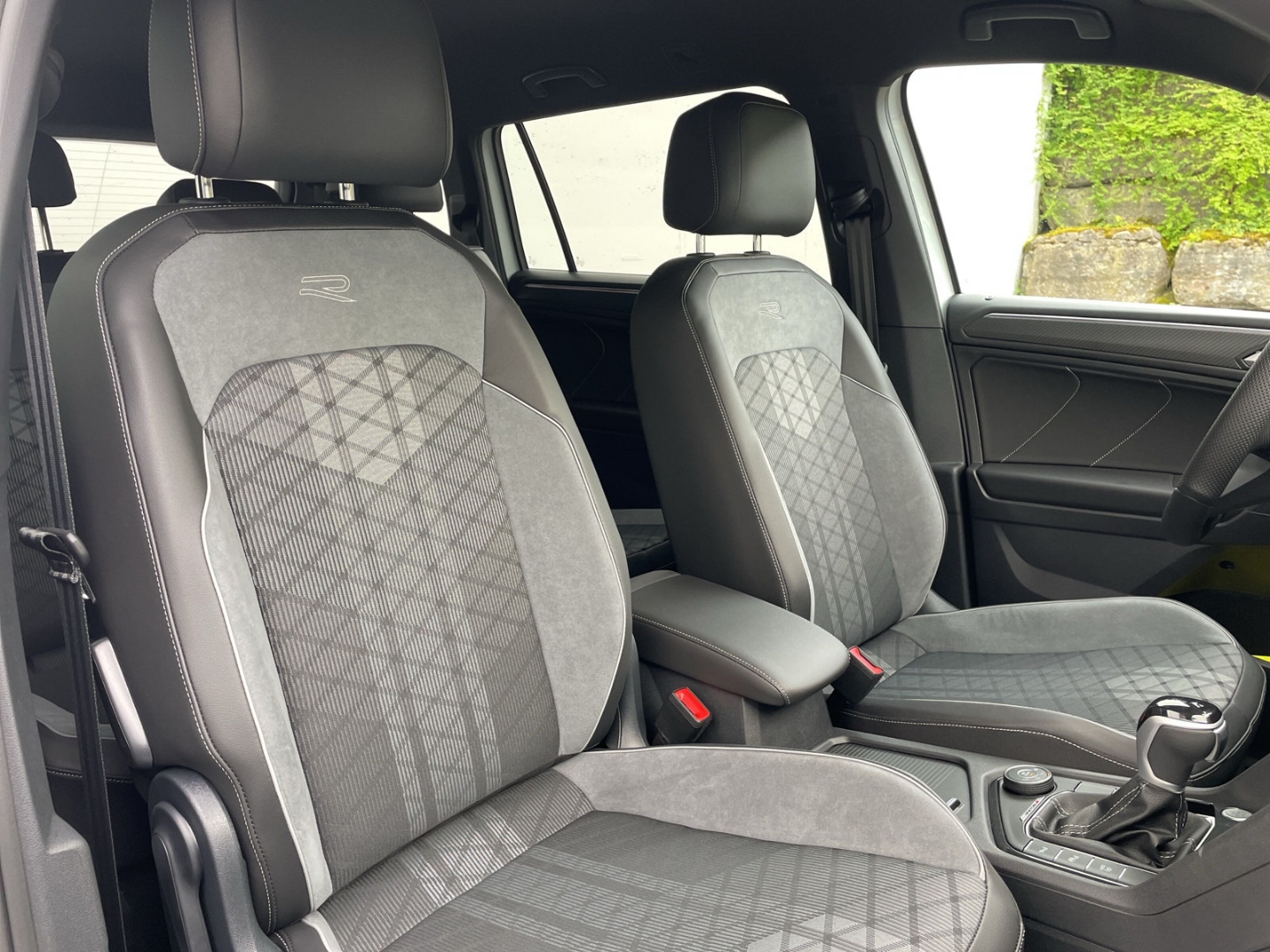 Tiguan Allspace R-Line 2.0TDI 4MOTION AHK/Kamera/Navi