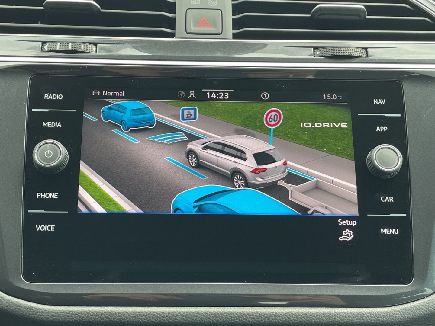 Tiguan Allspace R-Line 2.0TDI 4MOTION AHK/Kamera/Navi