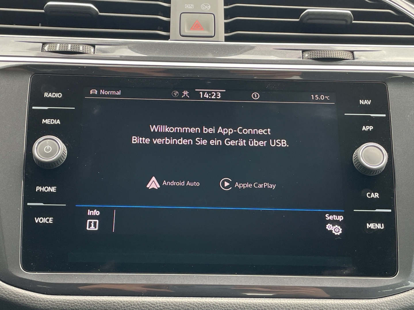 Tiguan Allspace R-Line 2.0TDI 4MOTION AHK/Kamera/Navi