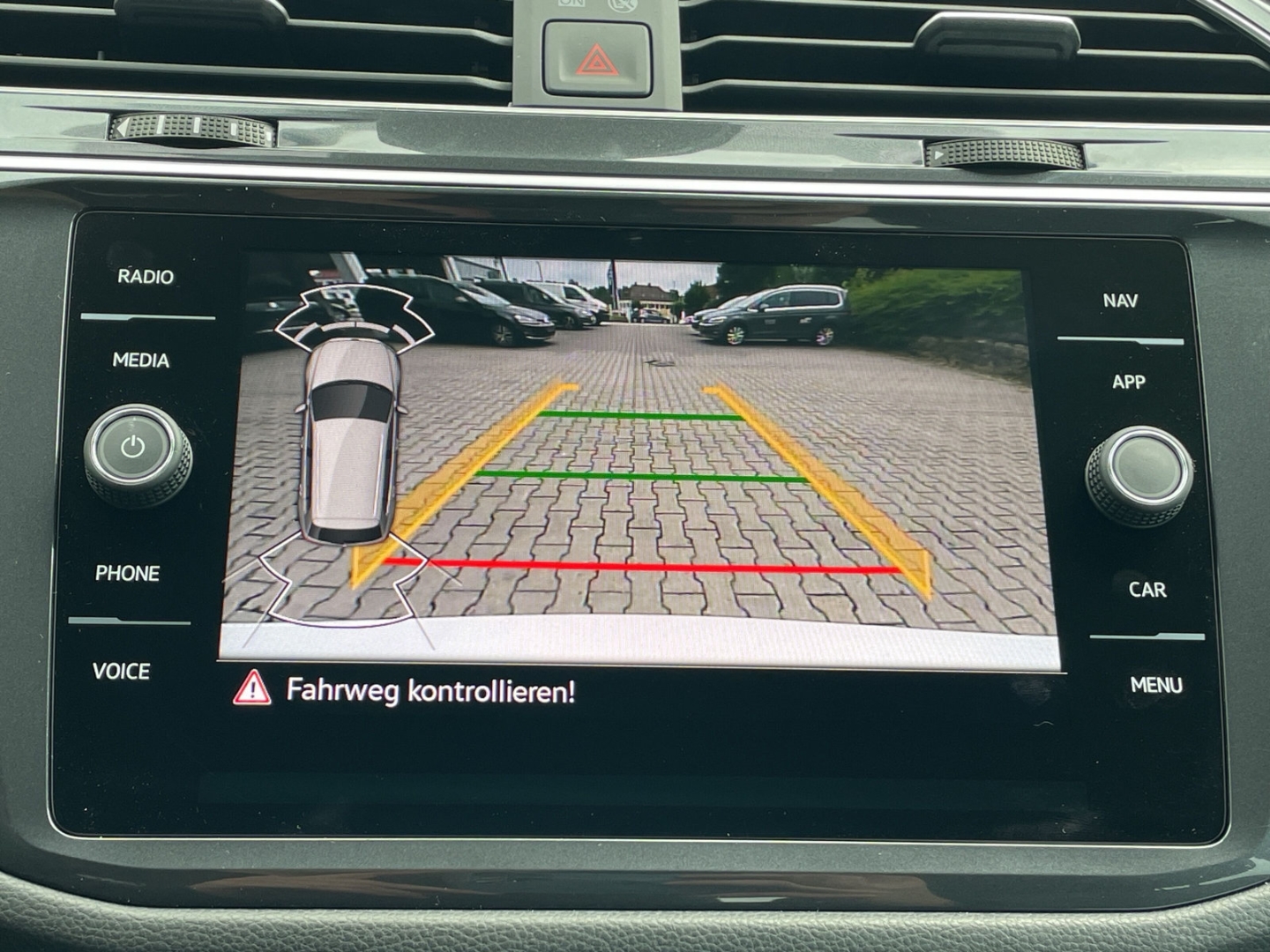 Tiguan Allspace R-Line 2.0TDI 4MOTION AHK/Kamera/Navi