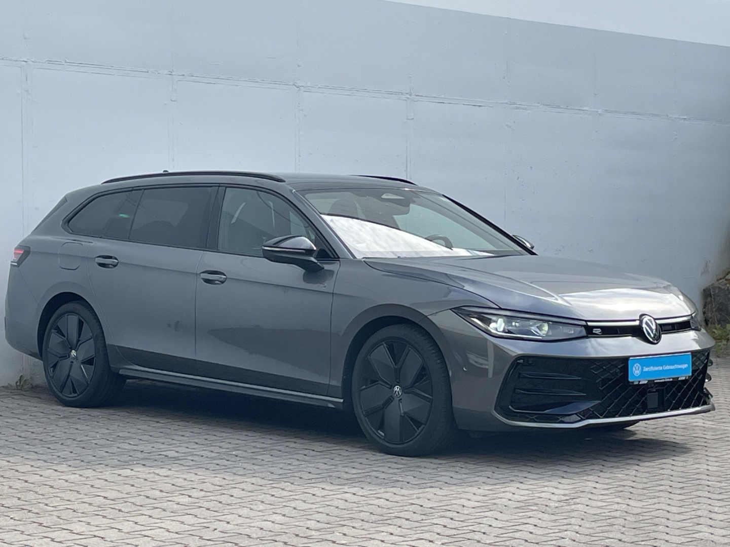 Passat R-Line Signature 2.0 TDI DSG 4Motion Pano/AHK/360°Kamera