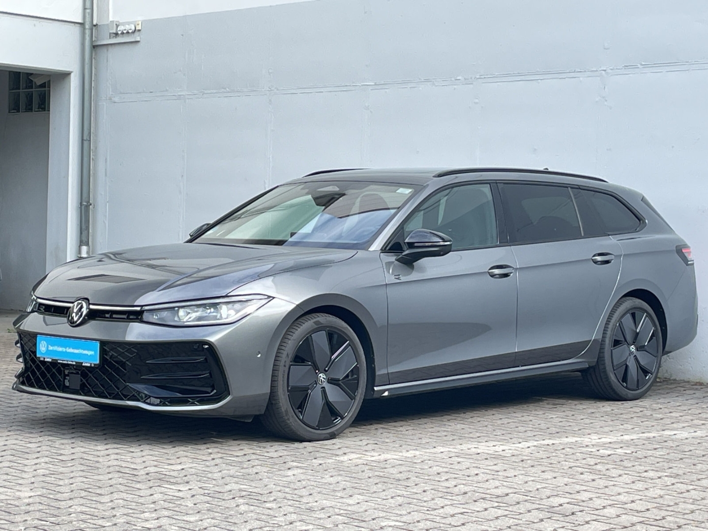 Passat R-Line Signature 2.0 TDI DSG 4Motion Pano/AHK/360°Kamera