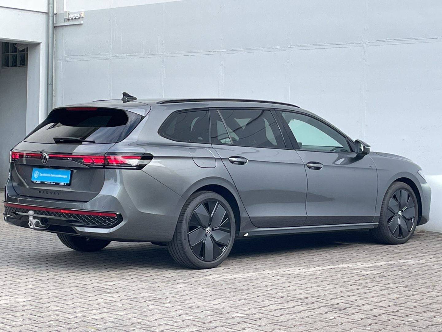 Passat R-Line Signature 2.0 TDI DSG 4Motion Pano/AHK/360°Kamera
