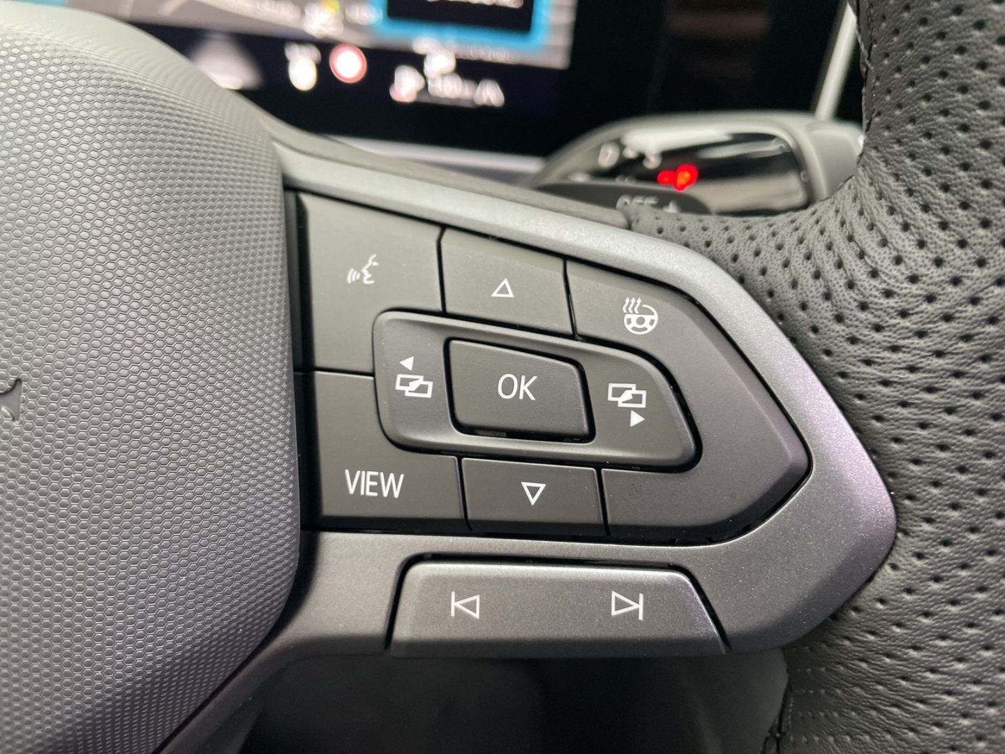 Passat R-Line Signature 2.0 TDI DSG 4Motion Pano/AHK/360°Kamera