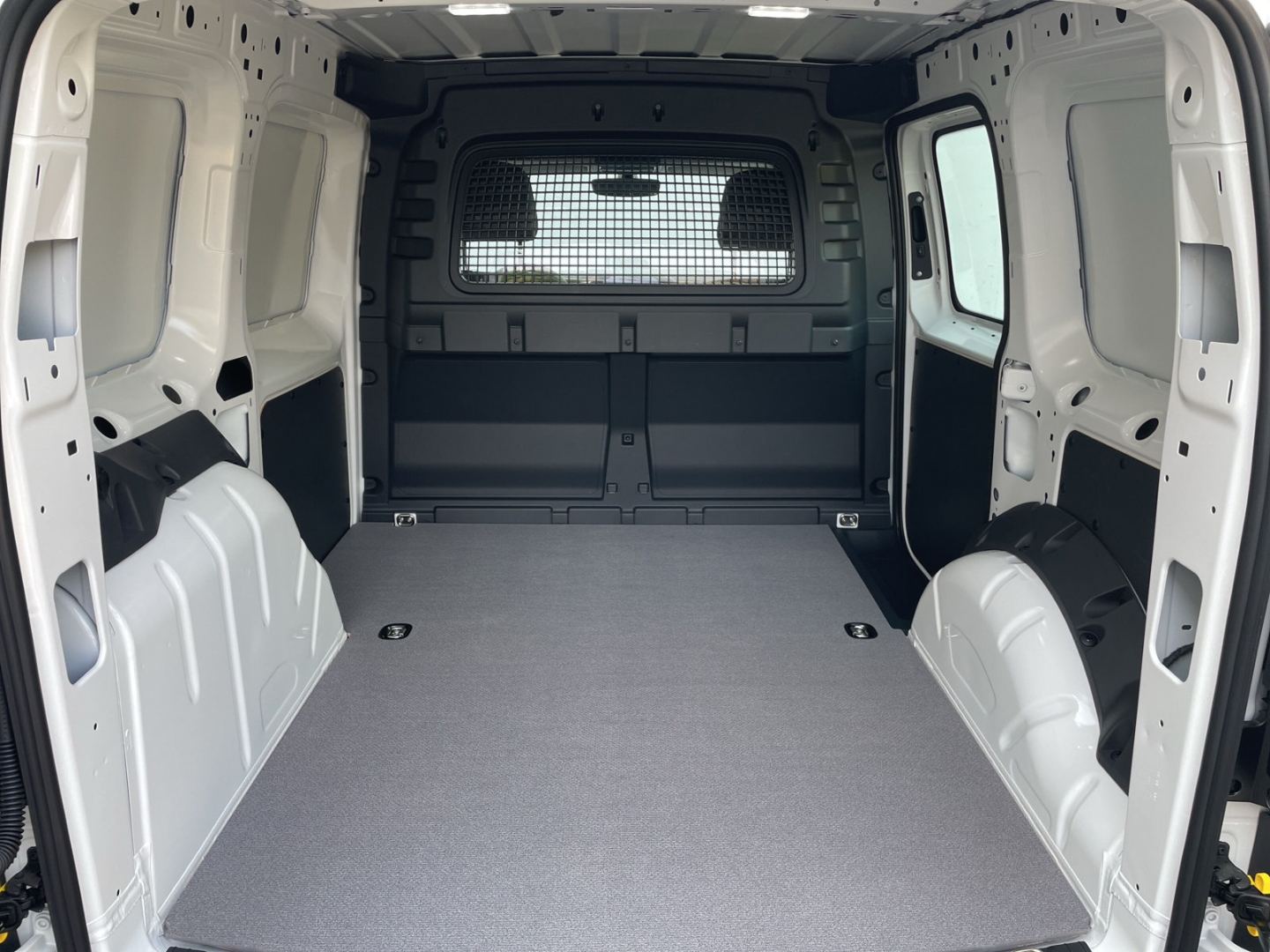 Caddy /Garantie 5J/Holzboden/Fenster/App-Connect/PDC hi