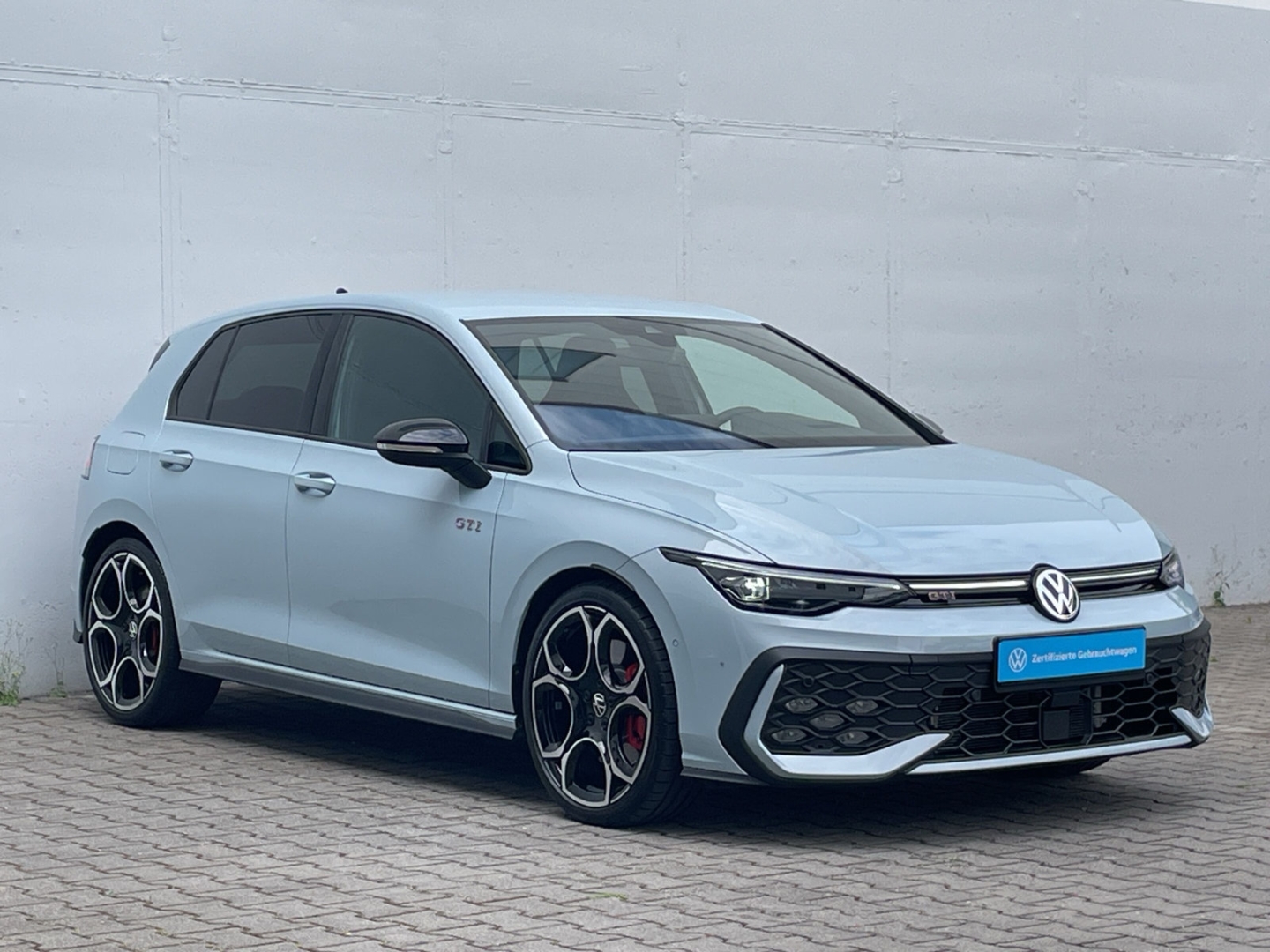 Golf GTI VIII 2.0 TSI DSG Black Style AHK/Kamera/IQ.Light/HUD/Keyless/ACC/Navi
