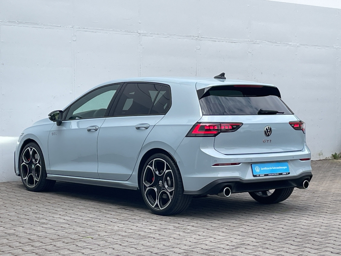 Golf GTI VIII 2.0 TSI DSG Black Style AHK/Kamera/IQ.Light/HUD/Keyless/ACC/Navi