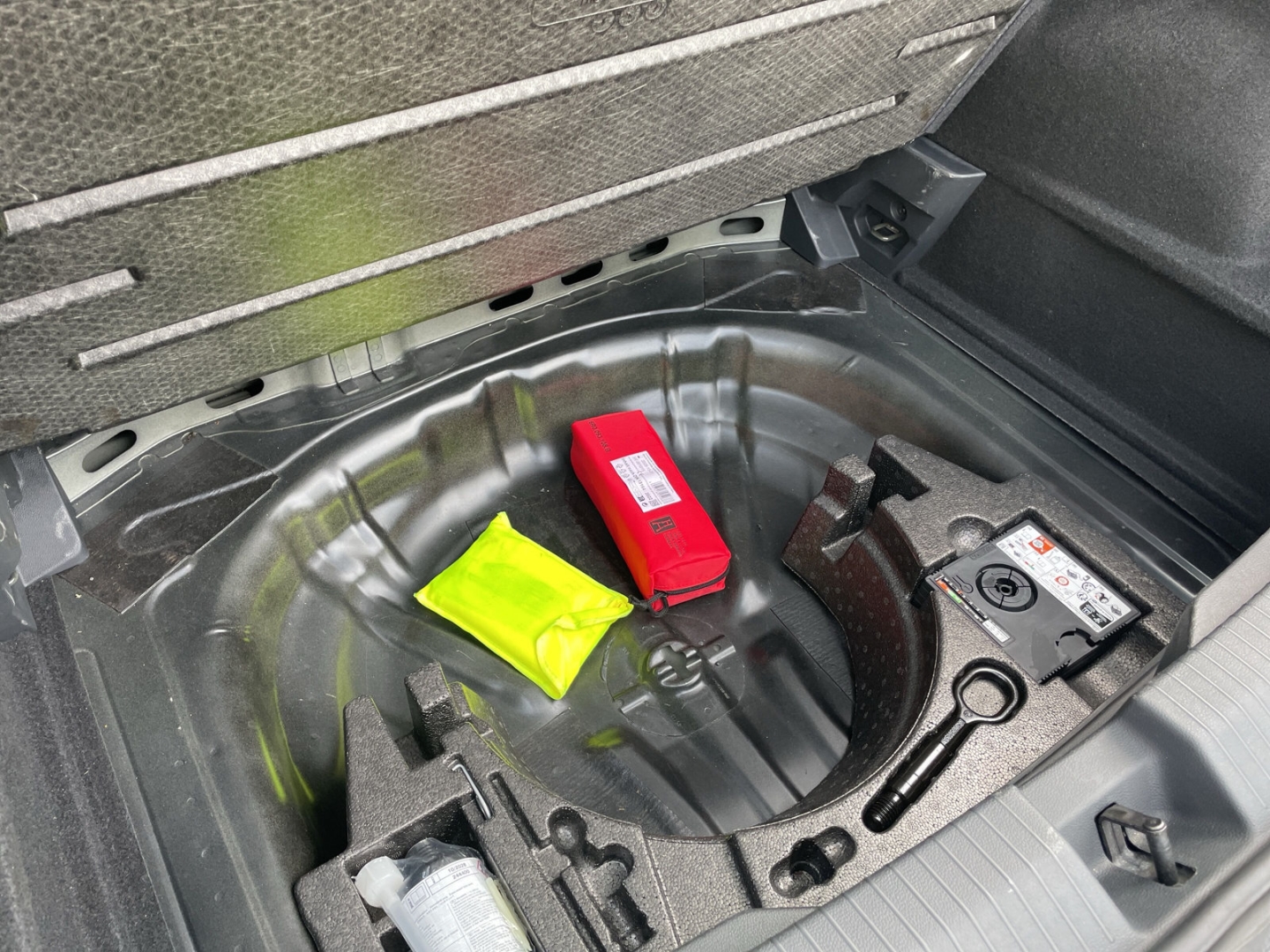 T-Roc 2.0 TDI Move App-Connect/LED/PDC/Sitzhzg Reserverad/Sit igital Cockpit Pro/Fernlichtassi
