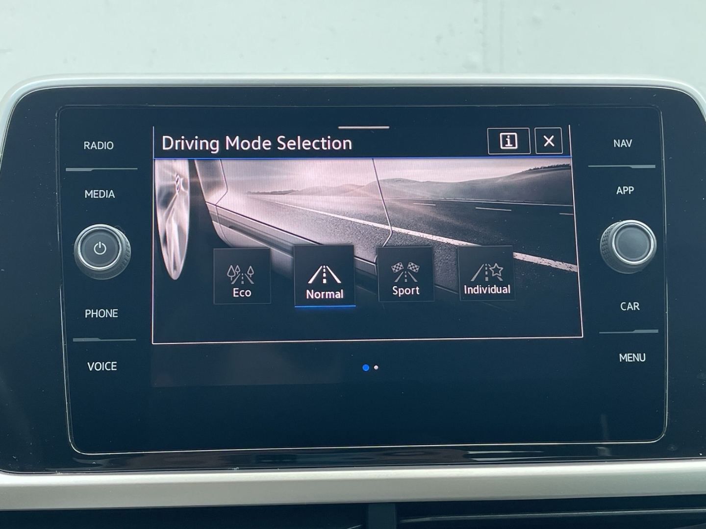 T-Roc 2.0 TDI Move App-Connect/LED/PDC/Sitzhzg Reserverad/Sit igital Cockpit Pro/Fernlichtassi