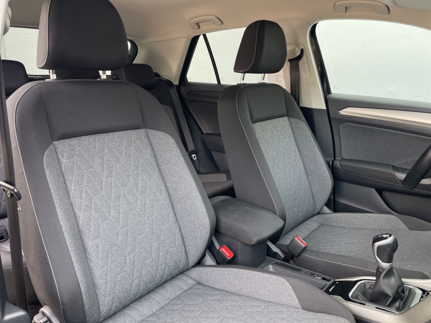T-Roc 2.0 TDI Move App-Connect/LED/PDC/Sitzhzg Reserverad/Sit igital Cockpit Pro/Fernlichtassi