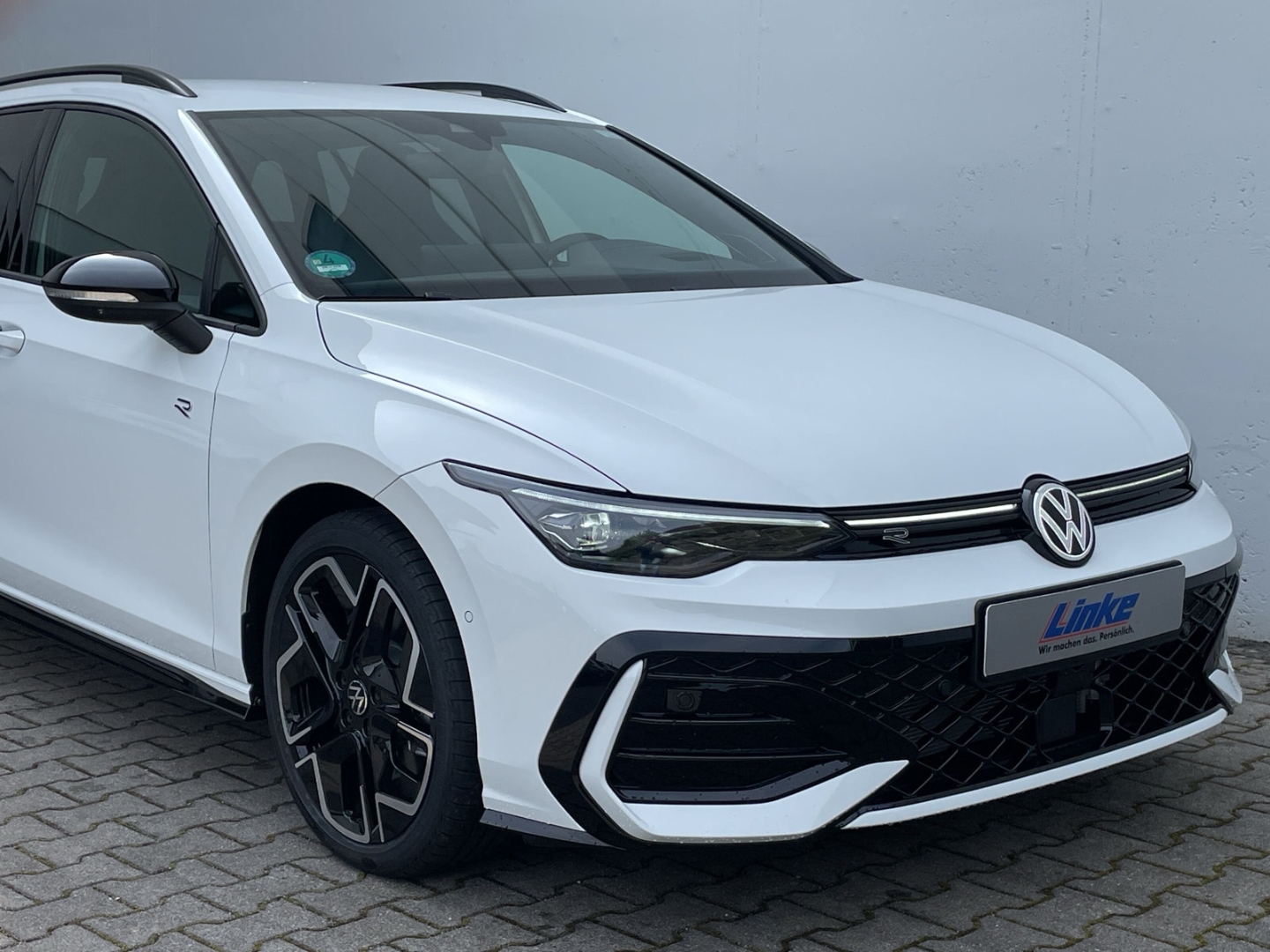 Golf Variant VIII 2.0 TDI DSG R-Line AHK/HUD/H&K/Navi/Kamera/ACC/IQ.LIGHT/Keyless/el.Heckklappe/