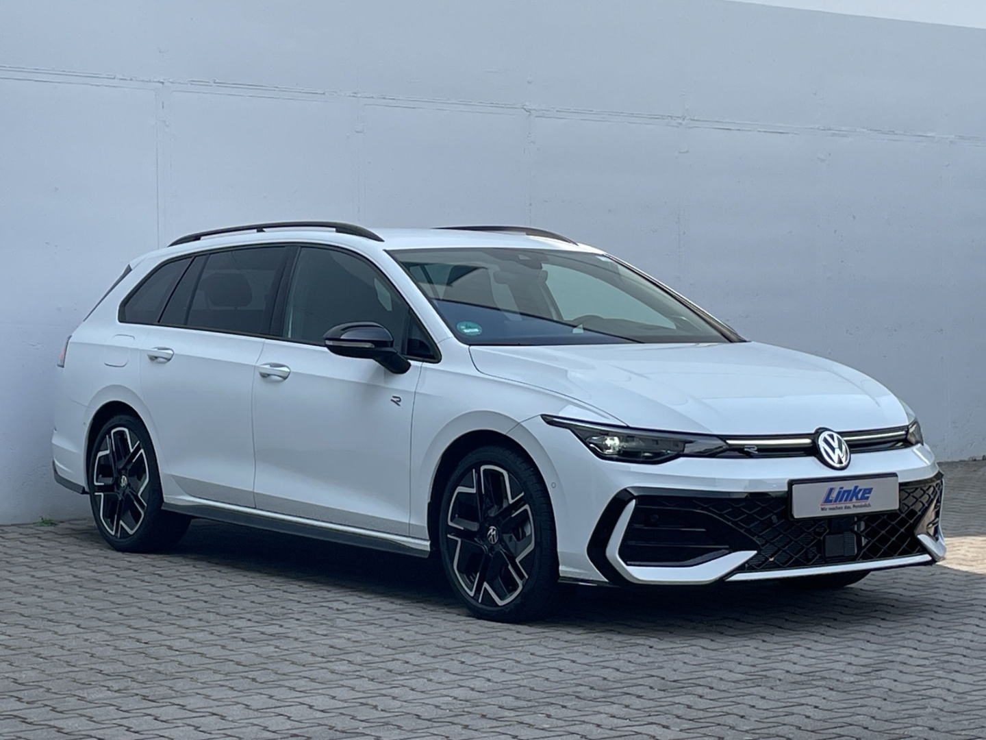 Golf Variant VIII 2.0 TDI DSG R-Line AHK/HUD/H&K/Navi/Kamera/ACC/IQ.LIGHT/Keyless/el.Heckklappe/