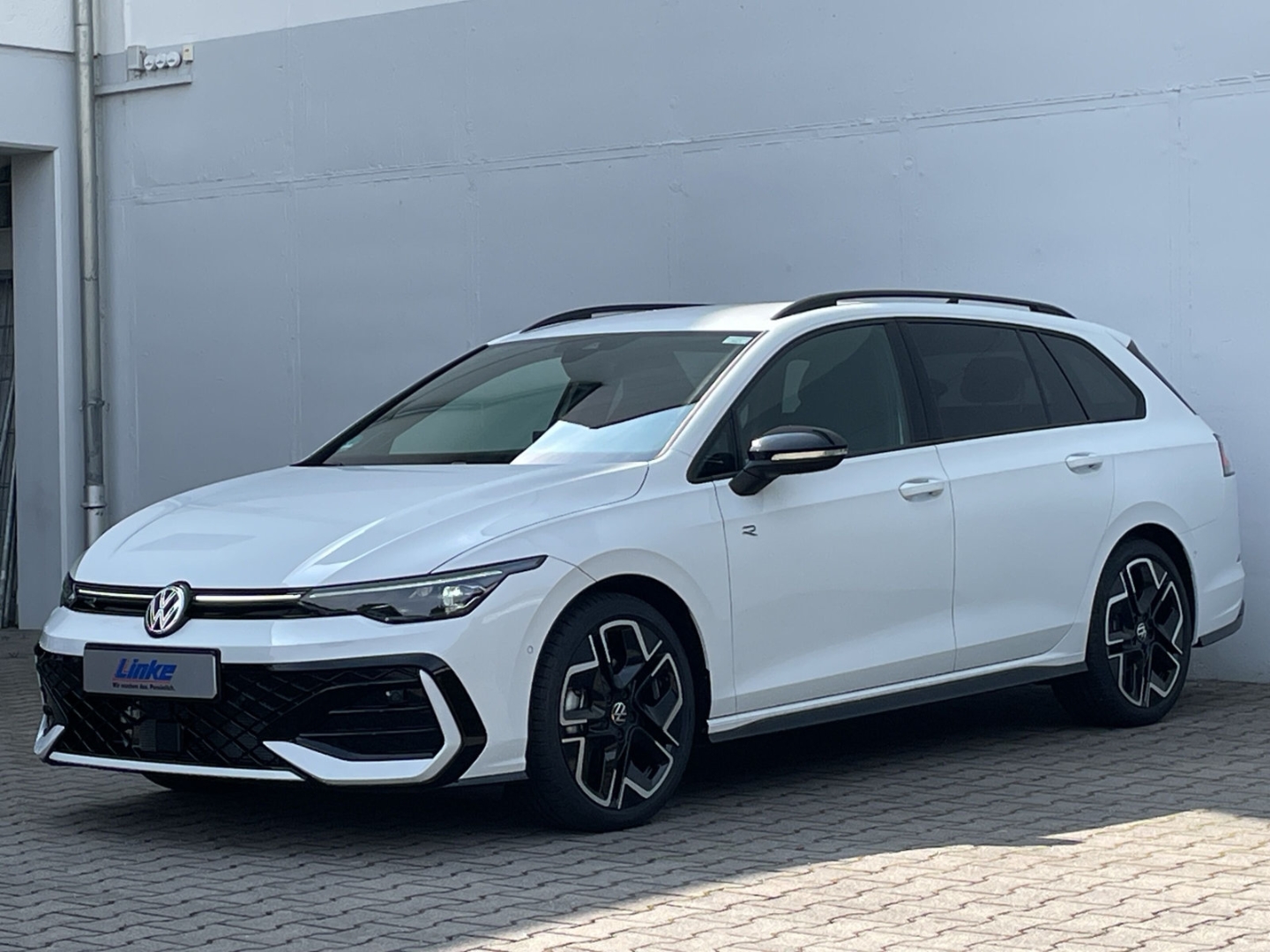 Golf Variant VIII 2.0 TDI DSG R-Line AHK/HUD/H&K/Navi/Kamera/ACC/IQ.LIGHT/Keyless/el.Heckklappe/