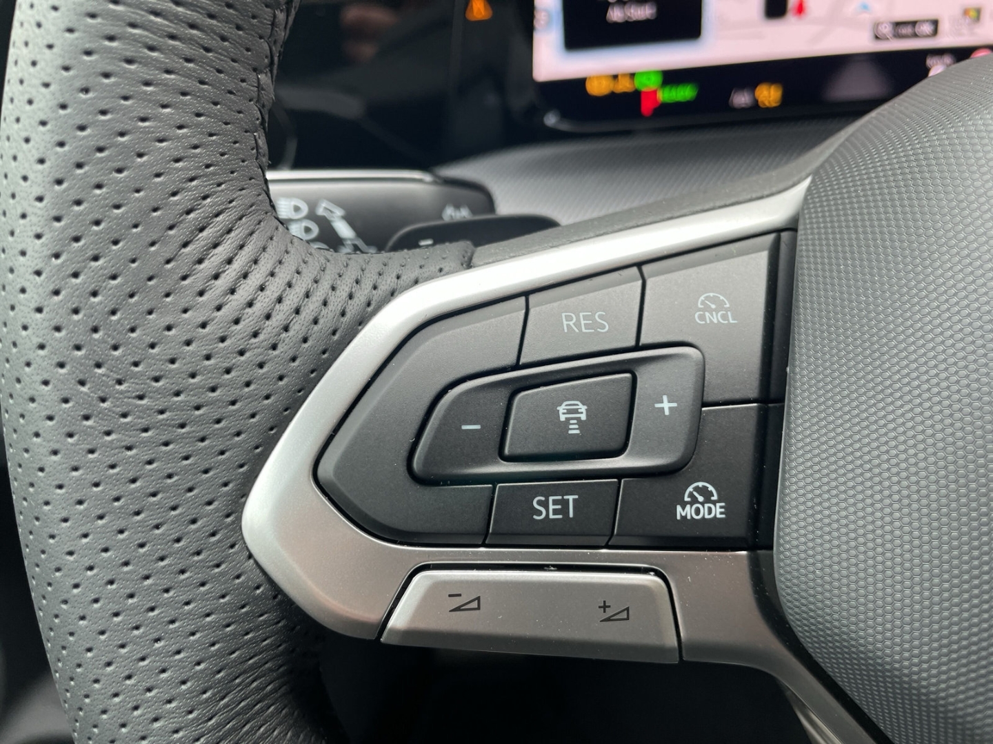 Golf Variant VIII 1.5eTSI DSG HUD/AHK/Kamera/ACC/LED