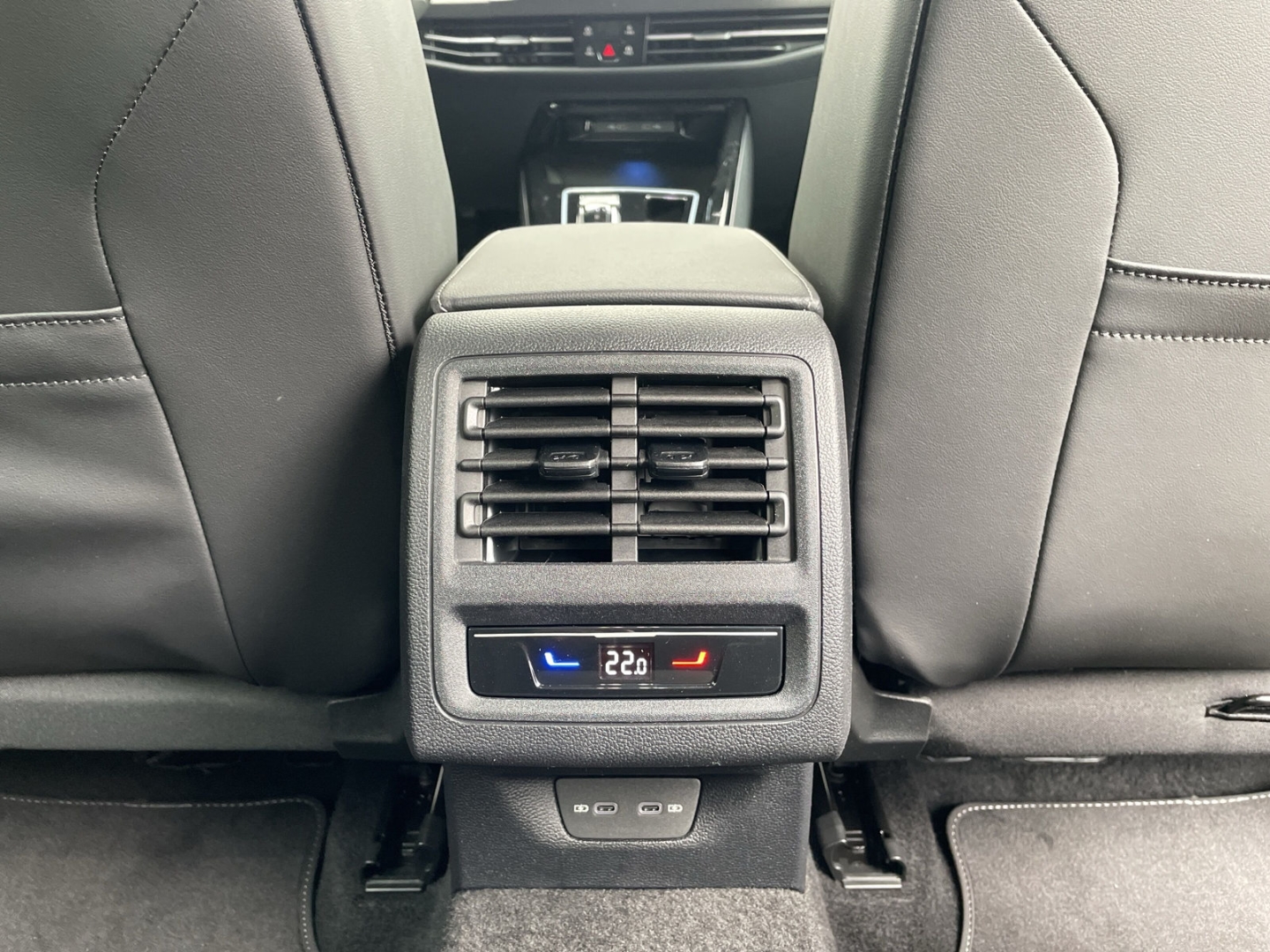 Golf Variant VIII 1.5eTSI DSG HUD/AHK/Kamera/ACC/LED