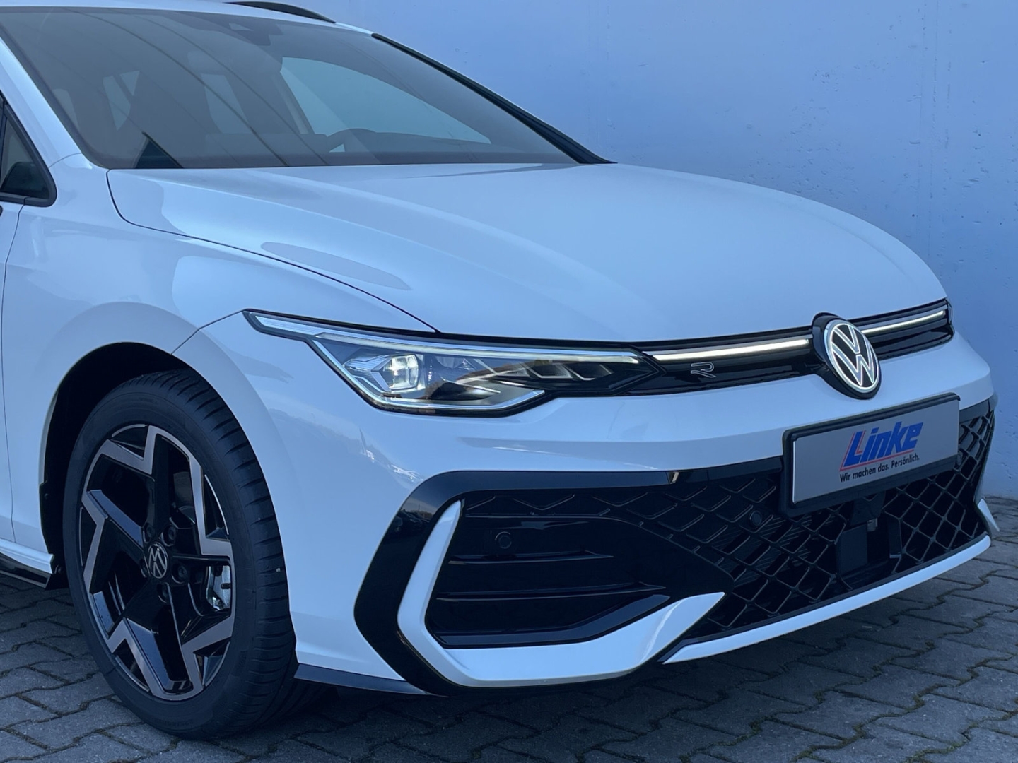 Golf Variant VIII 1.5 eTSI DSG R-Line AHK/Kamera/HUD